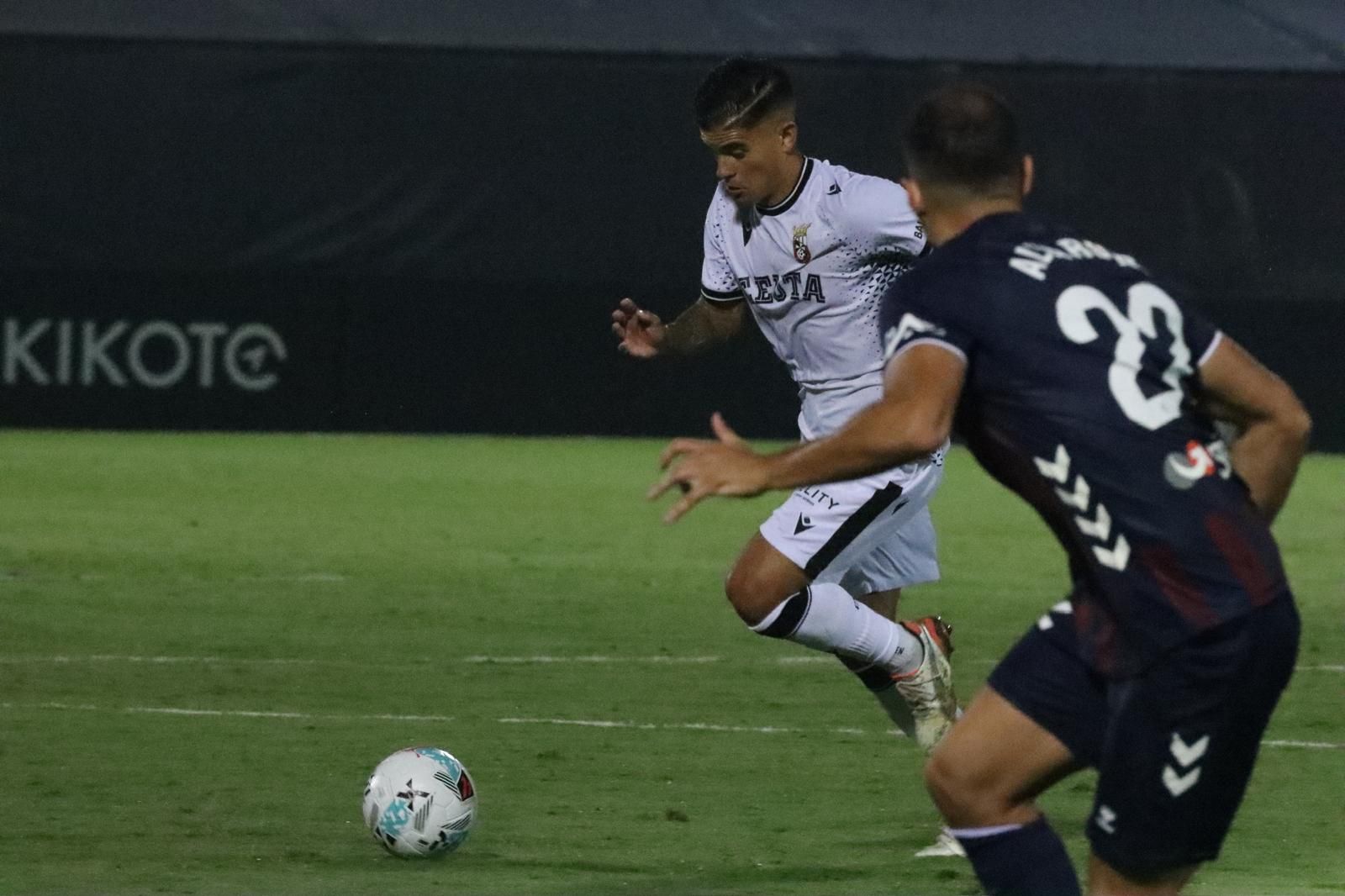 La AD Ceuta prolonga su buena racha en el Murube