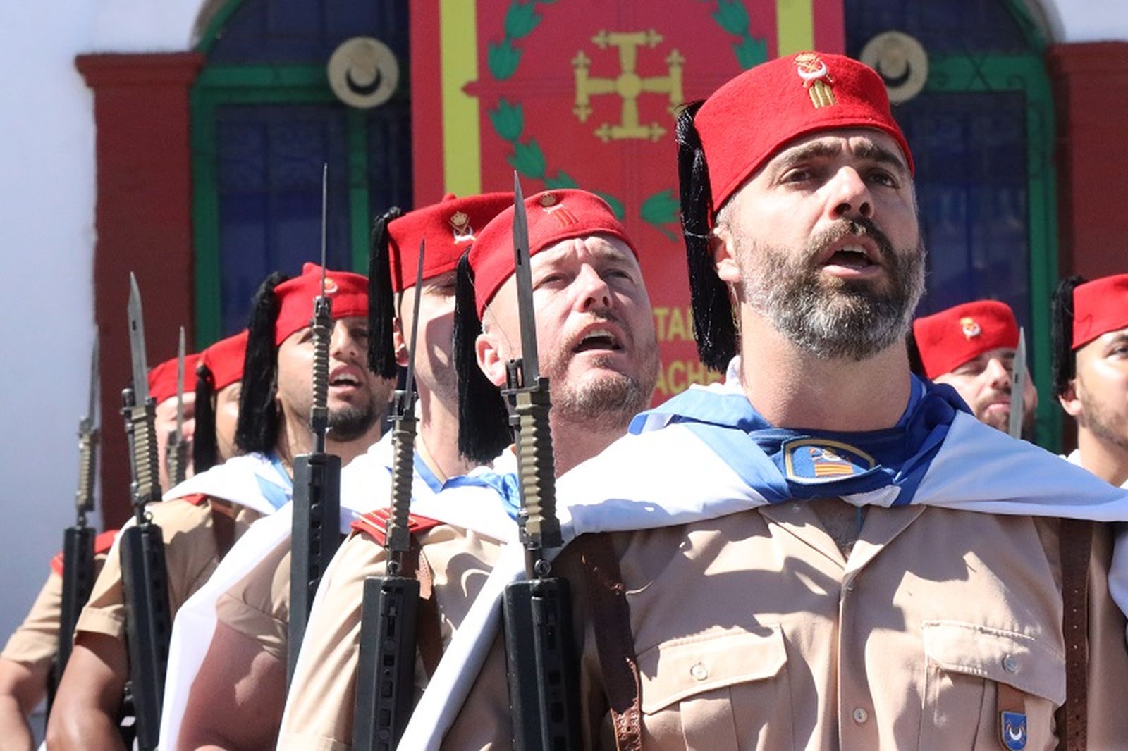 DURANTE EL ACTO SE ENTONÓ LA PLEGARIA DE REGULARES. / FOTO REDUAN