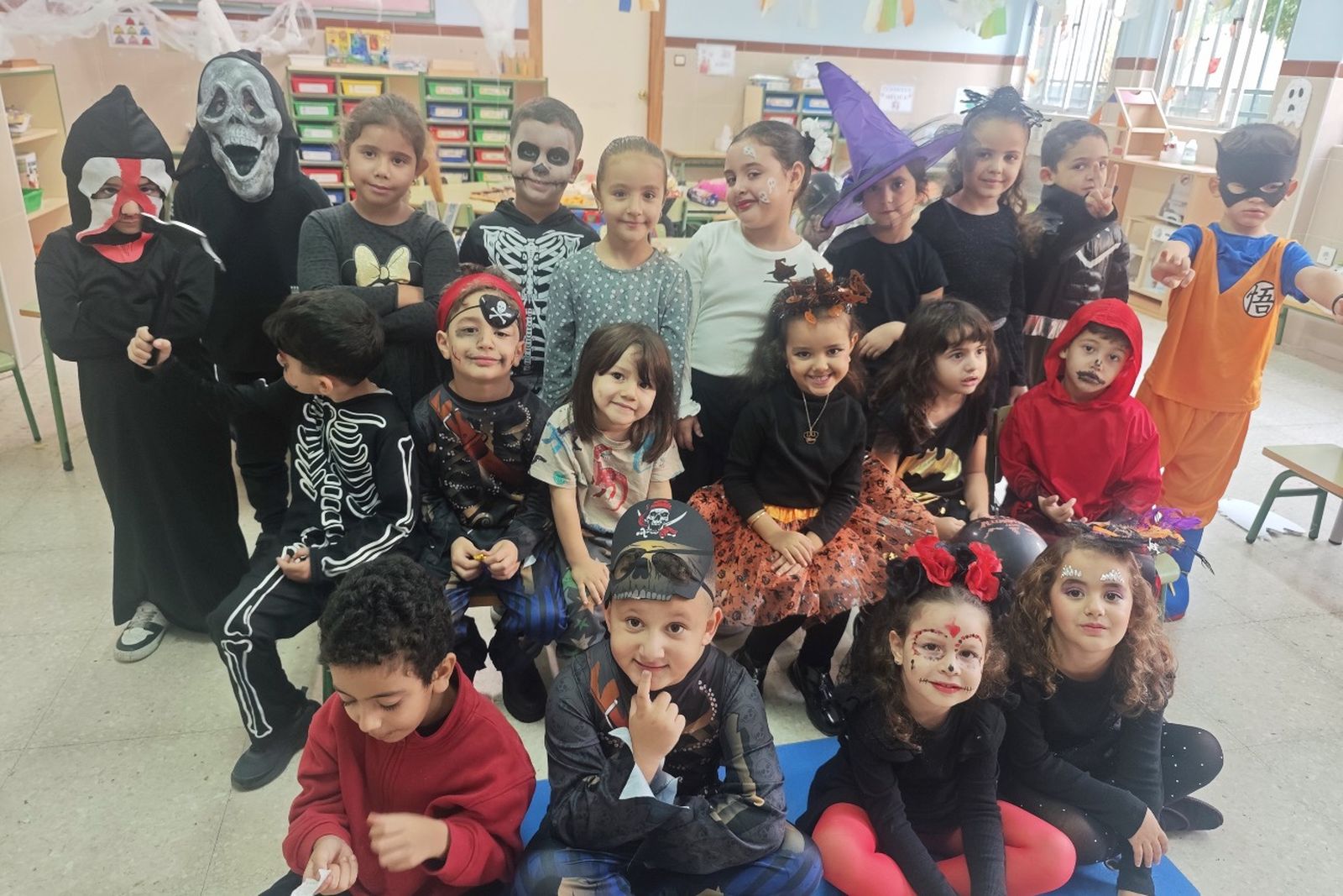 El García Lorca celebra el "Mochiween": una semana de miedo, tradición y mucha diversión