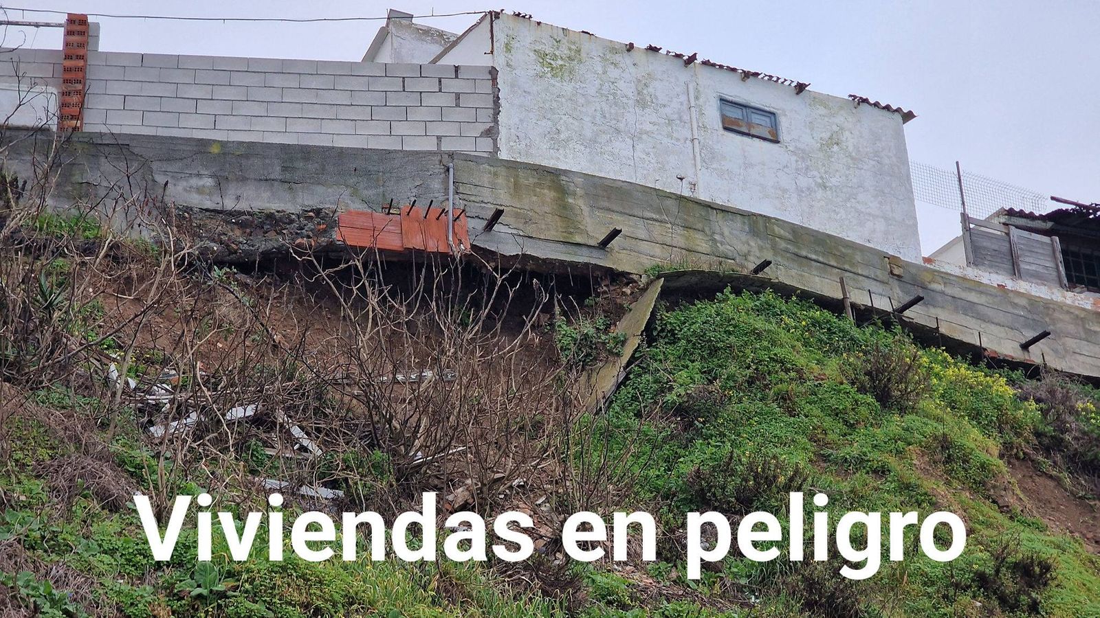 "Viviendas en peligro" en San Amaro