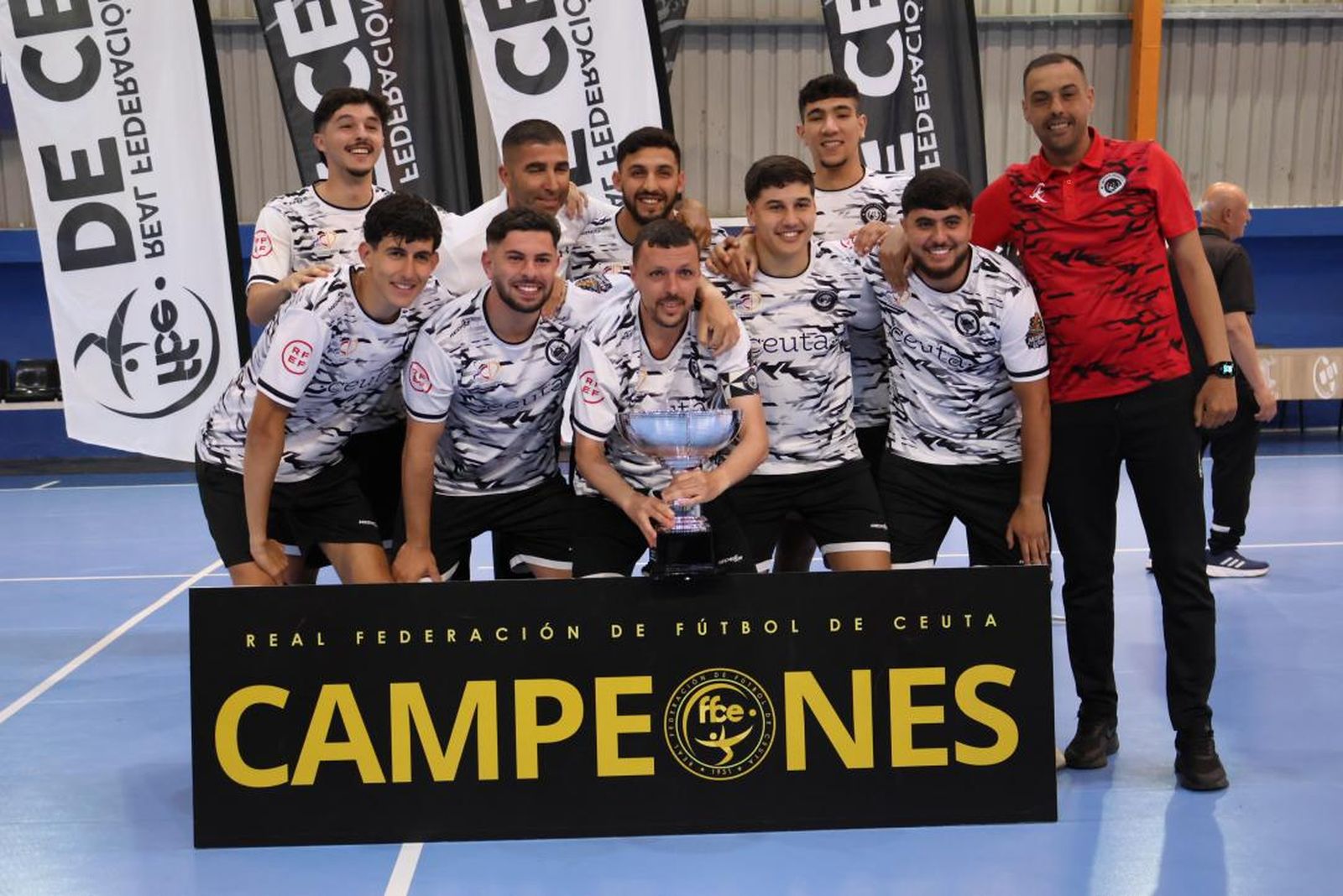 La Real Sociedad La Pantera fue el campeón de su grupo de Tercera