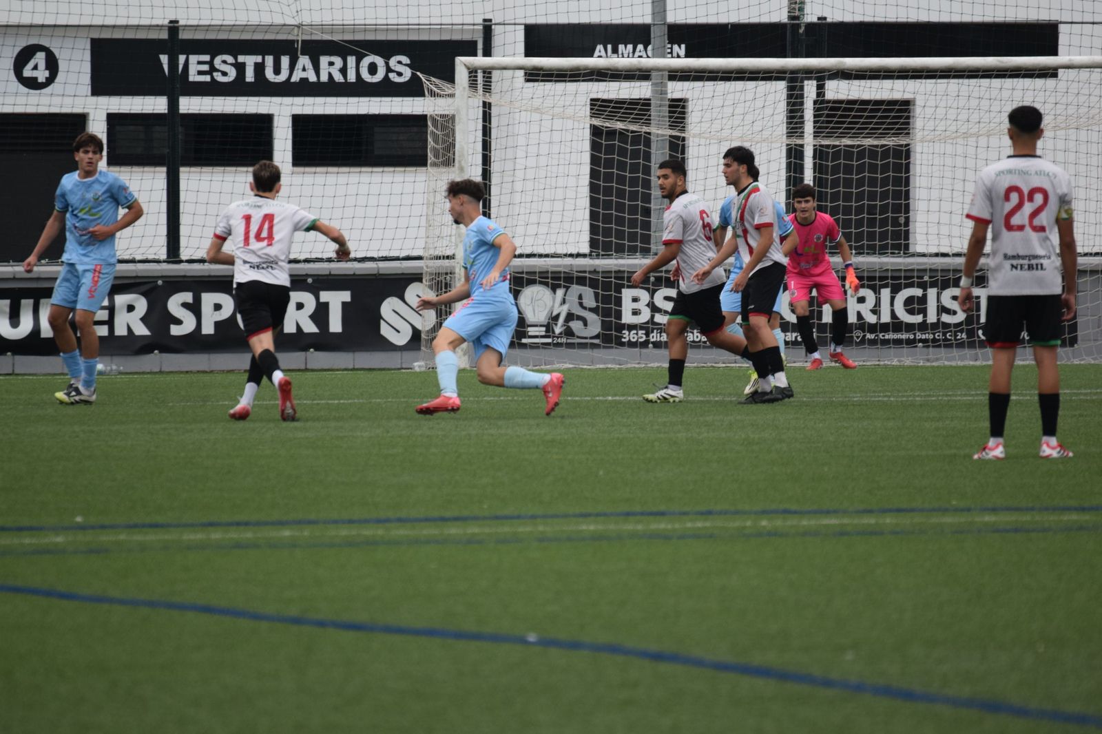 El Sporting B supera a la Fundación Lucena
