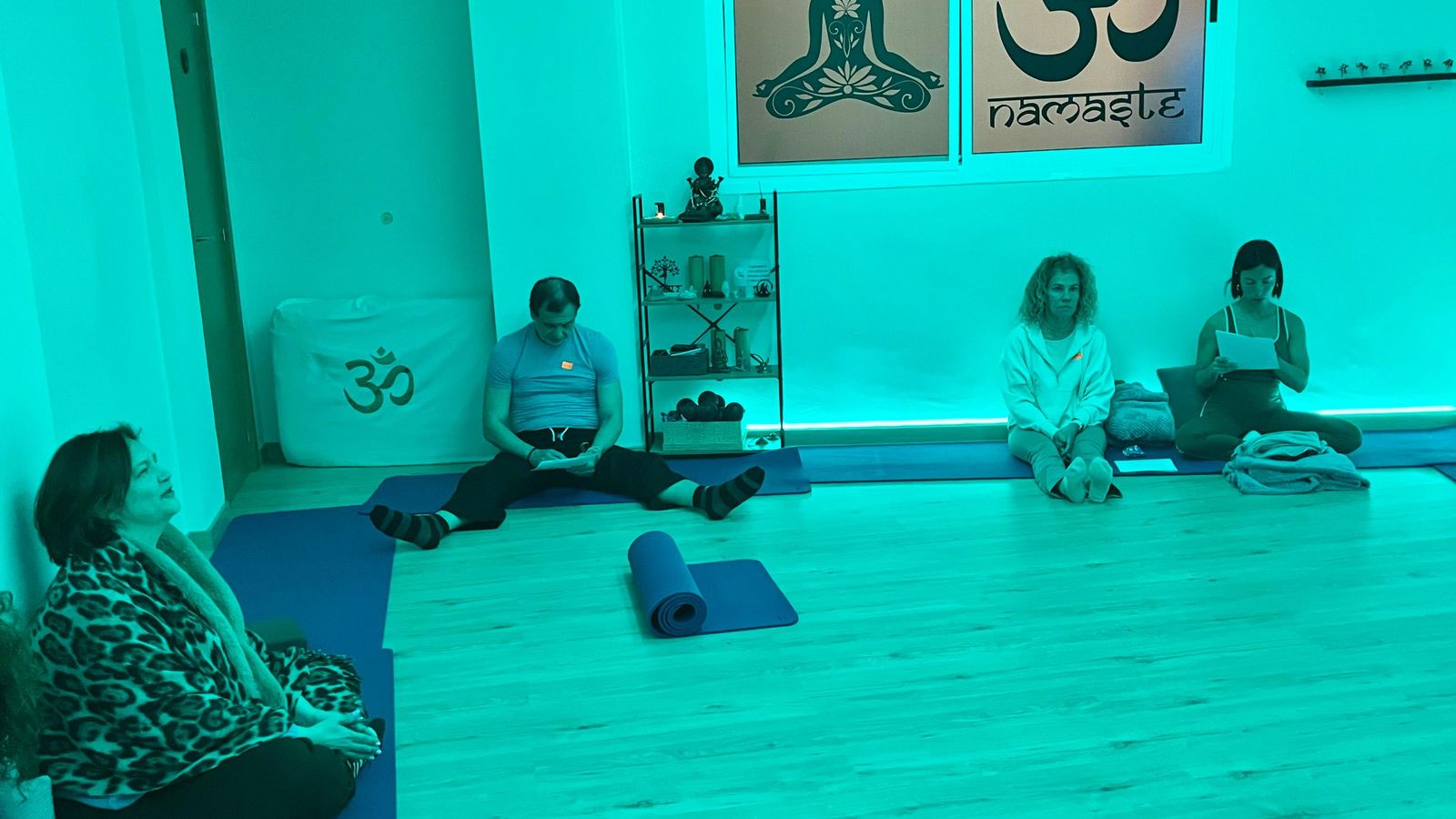 Jornadas de Bienestar y Crecimiento Personal organizadas por ACMUMA en el Centro Global 2