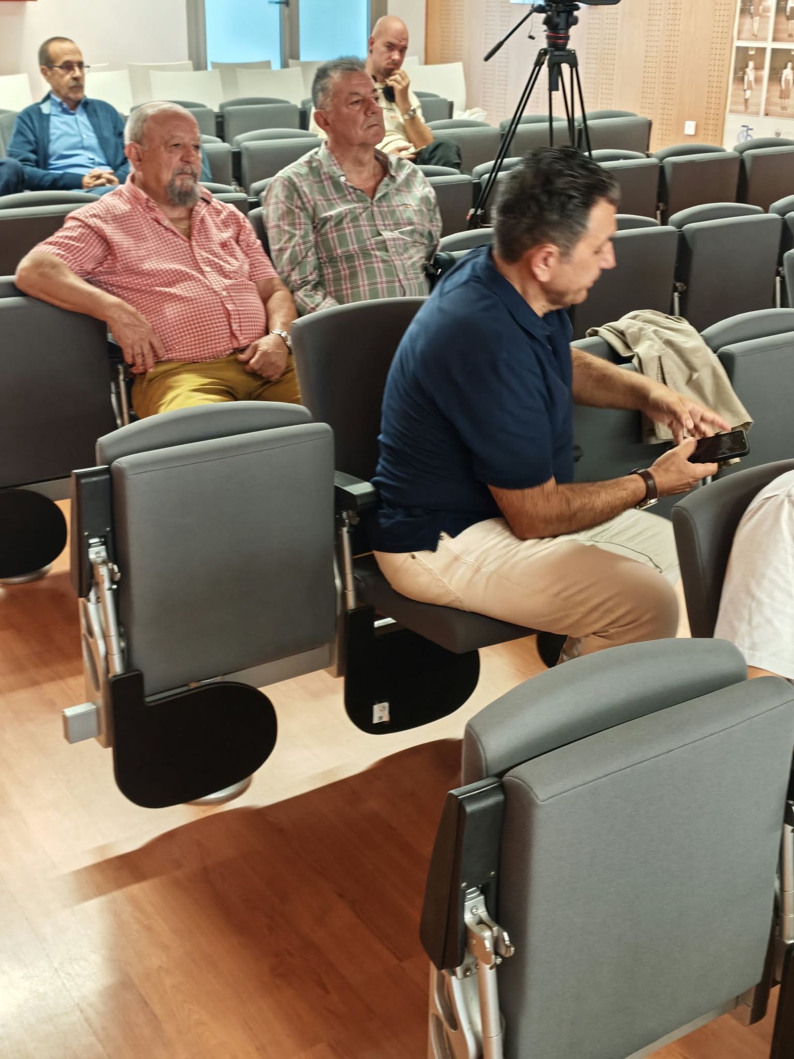 Cembrero: “Marruecos está traumatizado y preocupado por el nuevo Gobierno del PP y Vox”