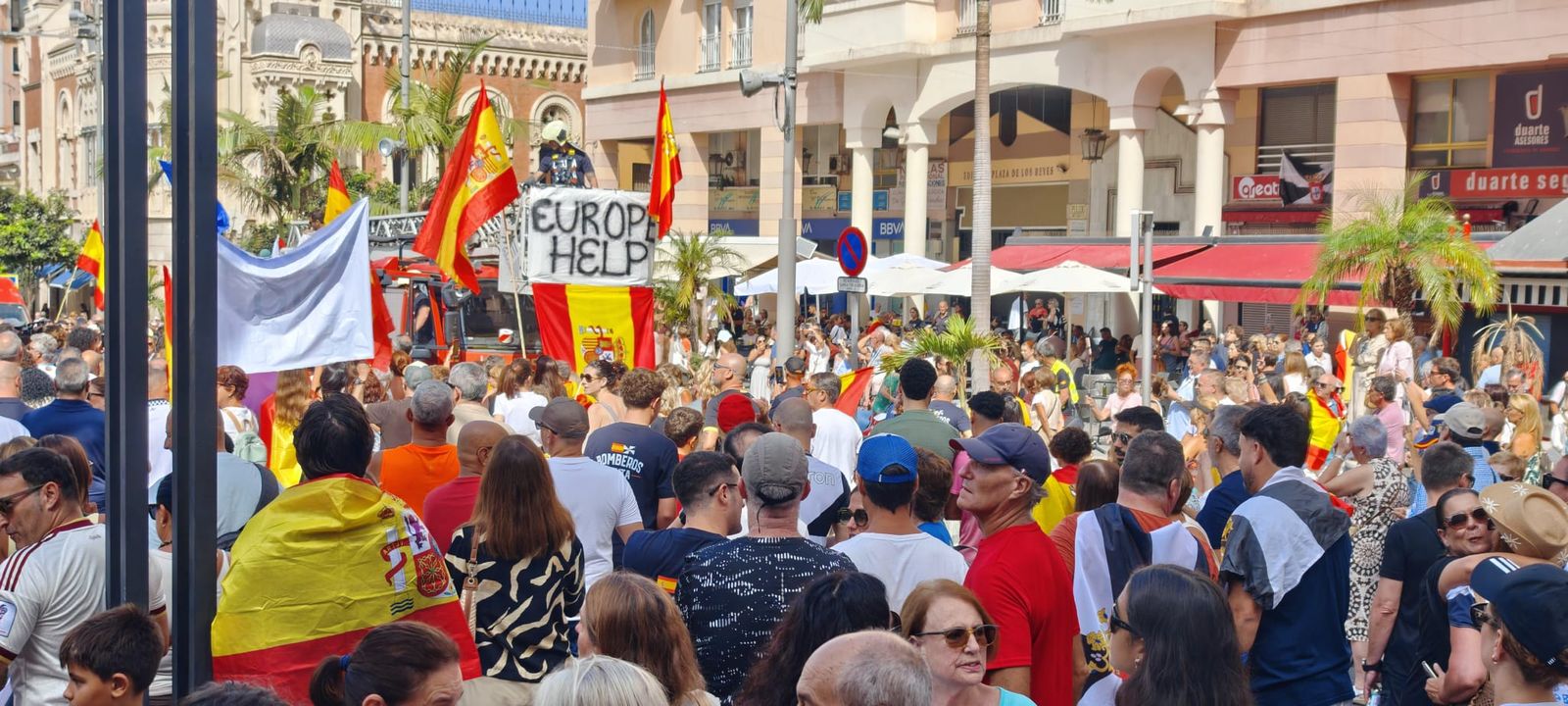 Ceuta se planta y exige respuestas y responsabilidades: “No somos ciudadanos de segunda”