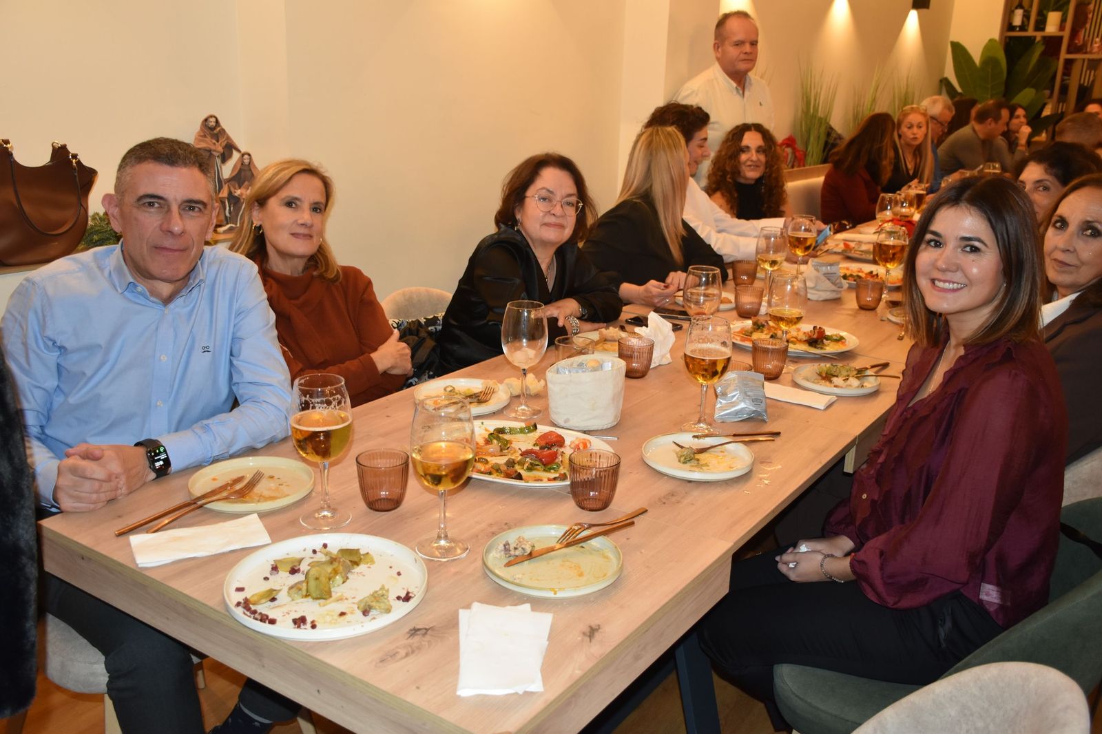 Los restaurantes de Ceuta se llenan de ambiente festivo con las comidas y cenas de empresa