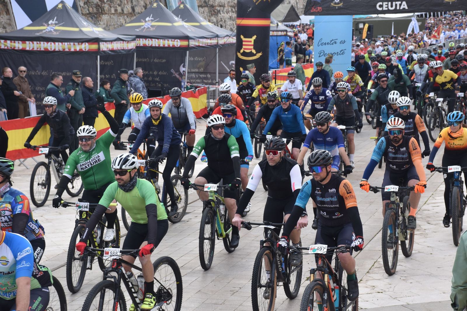 FOTOGALERÍA | Miles de corredores toman la salida en la X Cuna de la Legión: mira las imágenes