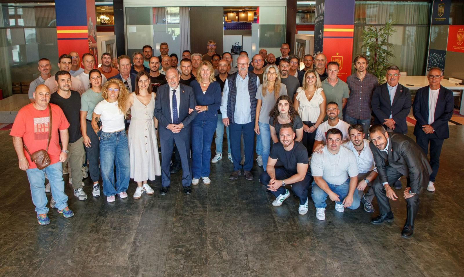 Foto de grupo de los asistentes al Curso de Técnico en Fútbol Inclusivo