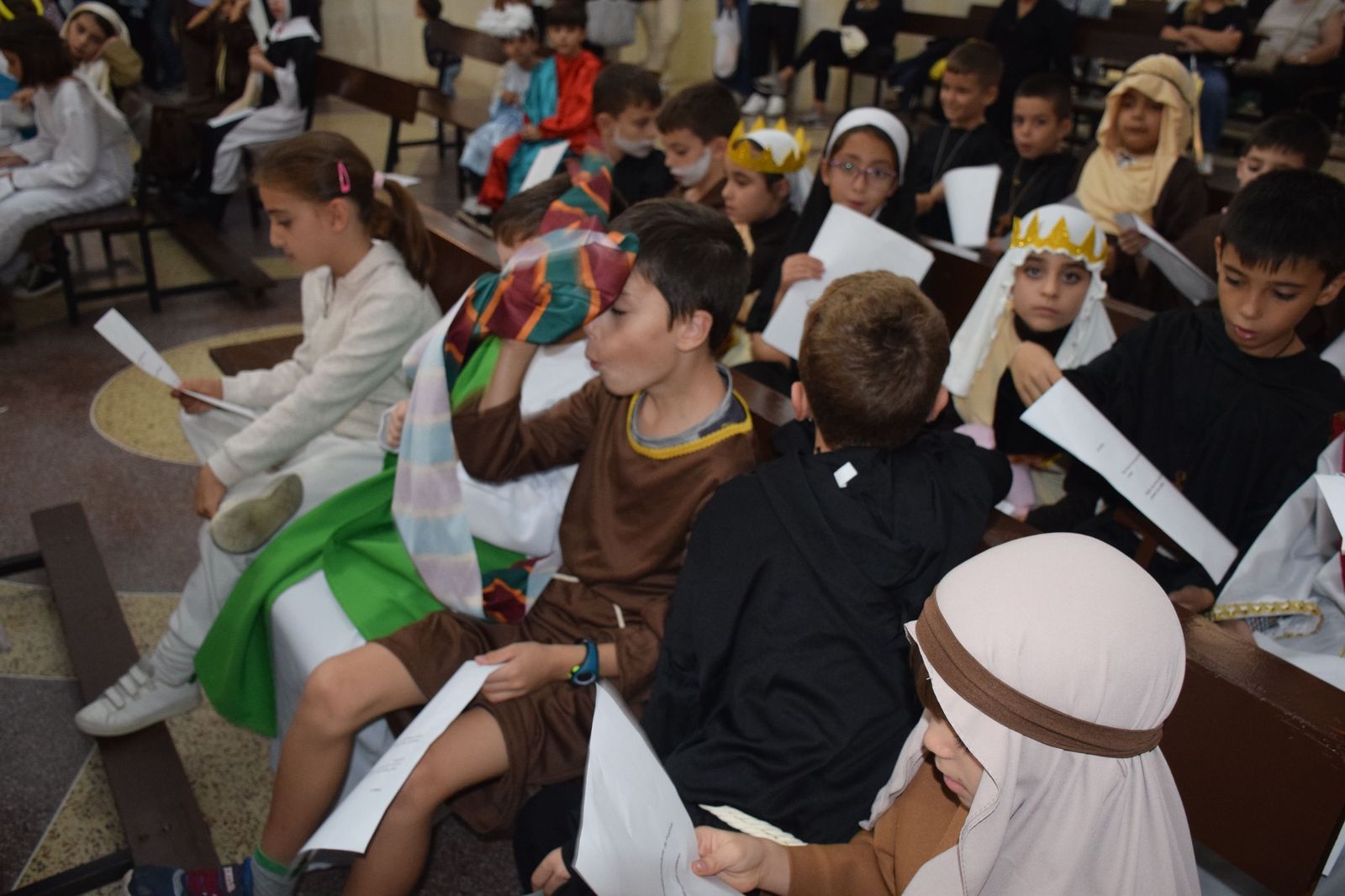 FOTOGALERÍA | Celebración del Día de Todos los Santos en la parroquia de Santa Teresa