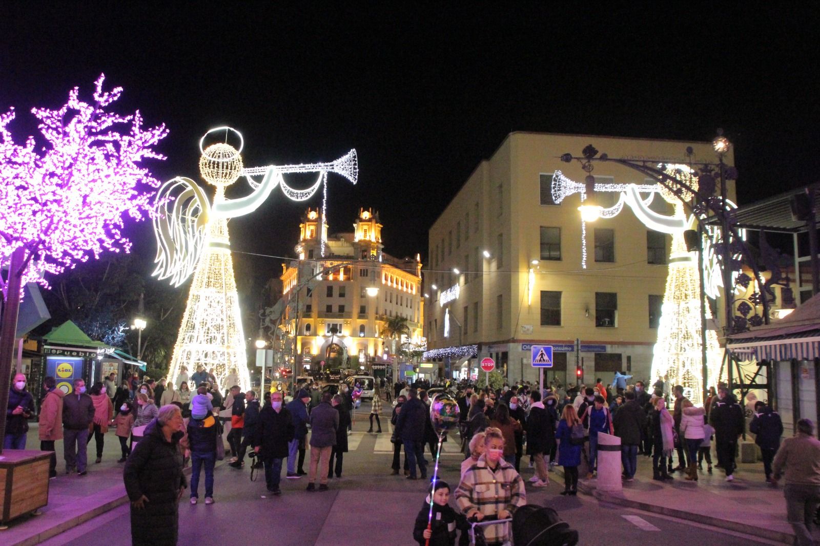 Ciudadanos en Navidad.