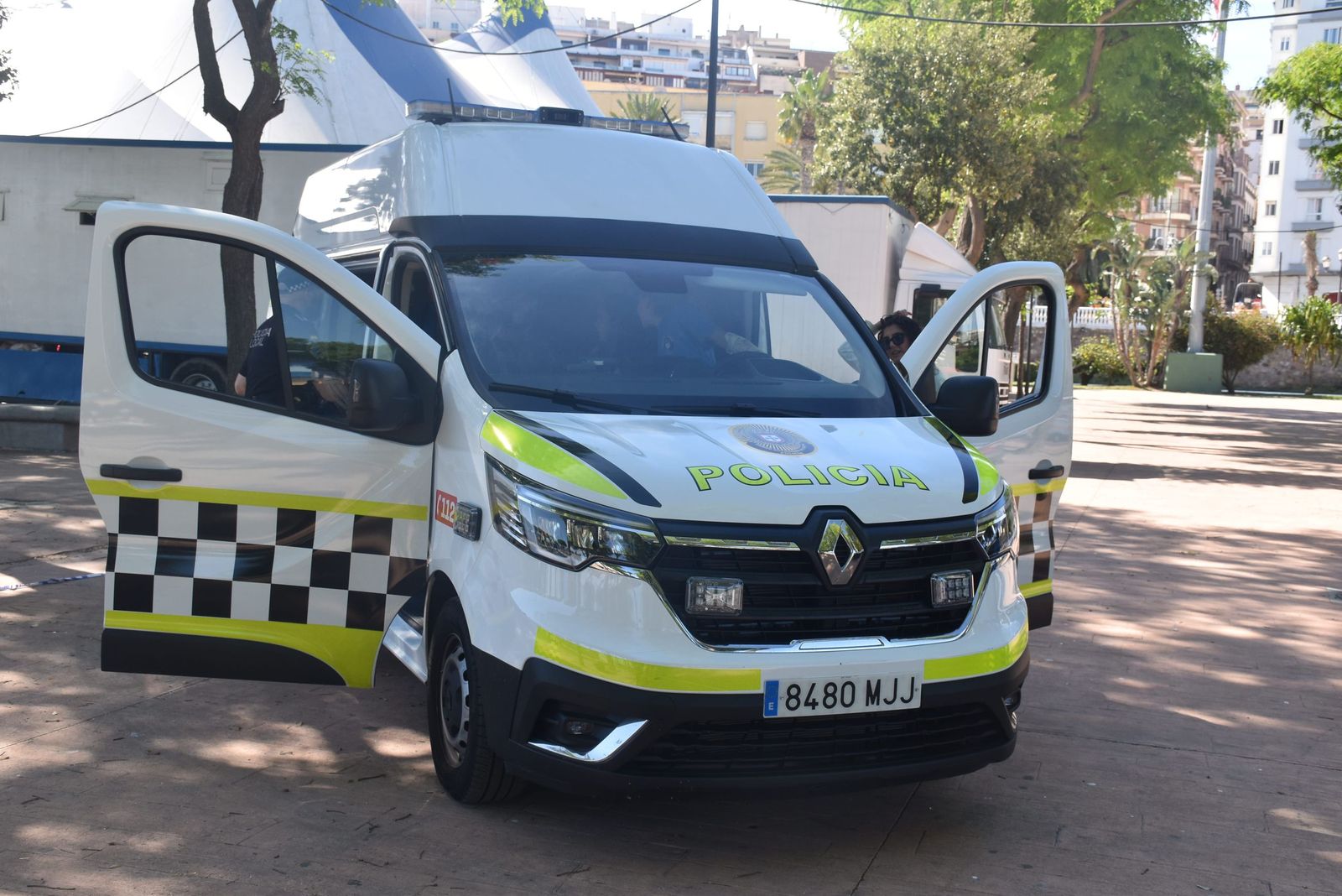 La Policía Local deslumbra a los pequeños de varios centros escolares