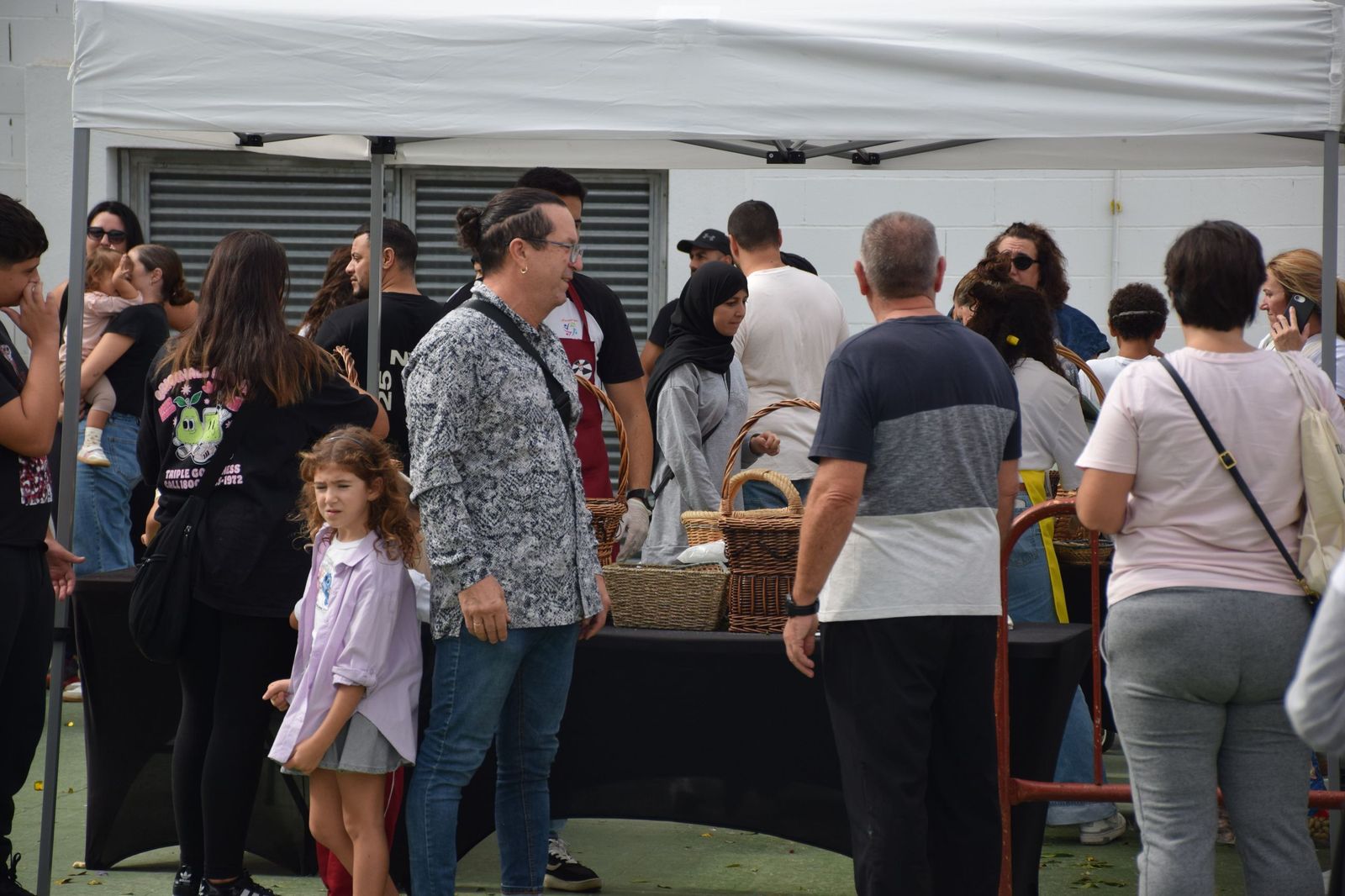 Ceuta celebra un Día de la Mochila multitudinario bajo un ambiente festivo y familiar Ceuta celebra un Día de la Mochila multitudinario bajo un ambiente festivo y familiar
