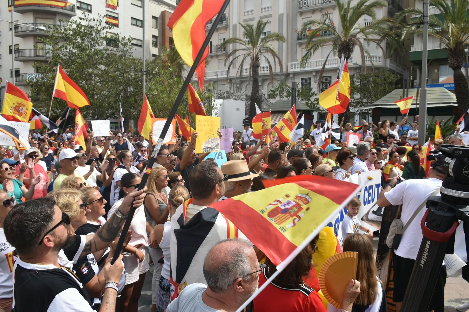 La Plaza de los Reyes clama por un curso seguro