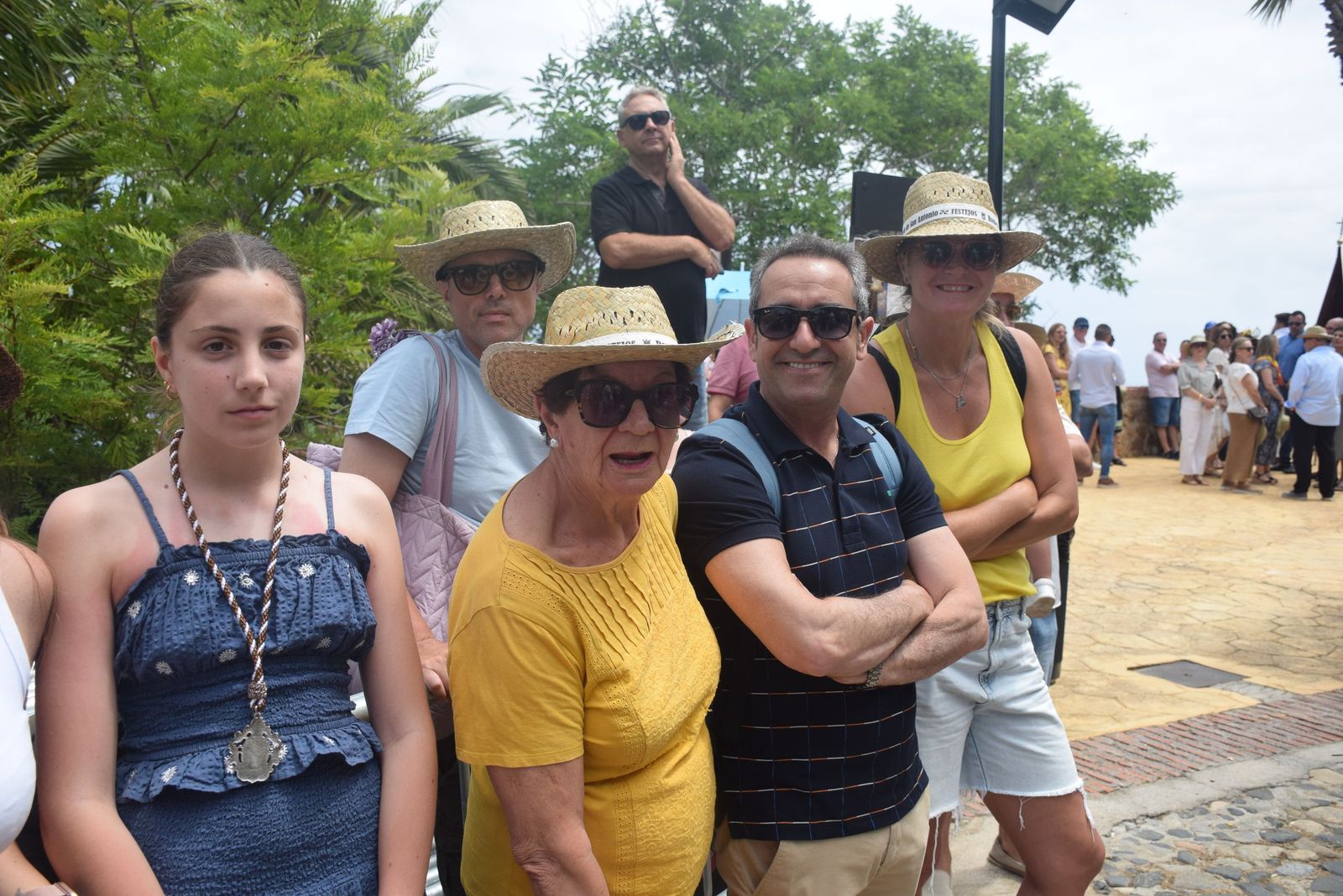 Tradición, fe y calor: Ceuta se vuelca con San Antonio