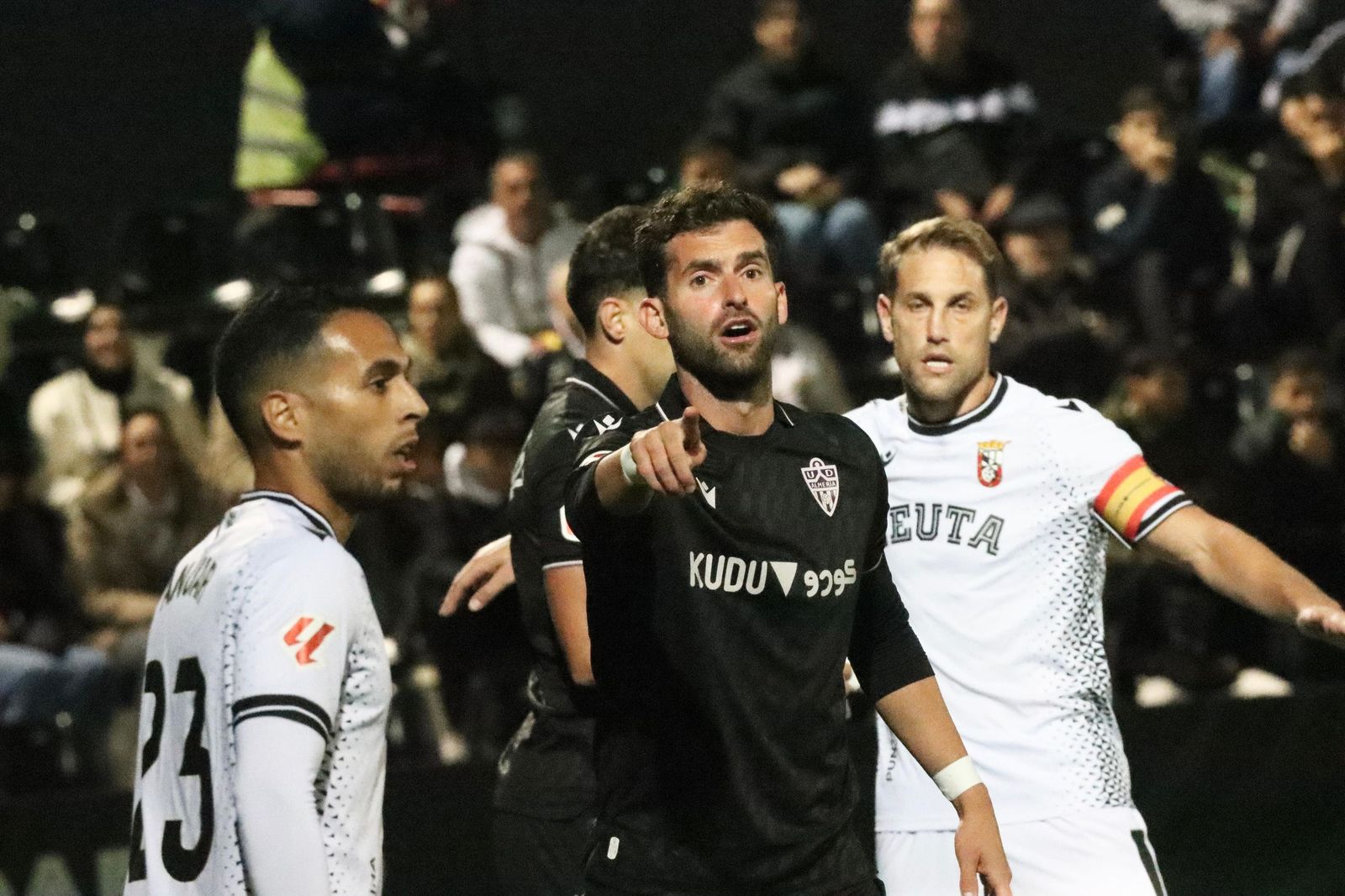 Así se vivió el enfrentamiento entre AD Ceuta - UD Almería a pie de campo