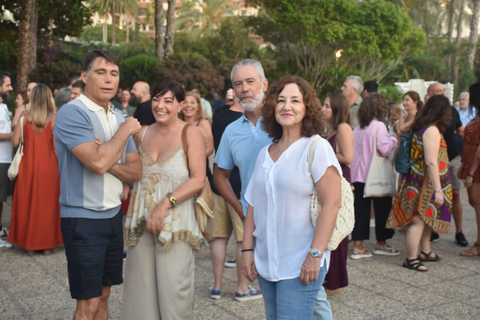 M-Clan convierte Ceuta en un enorme escenario de rock con una noche para el recuerdo
