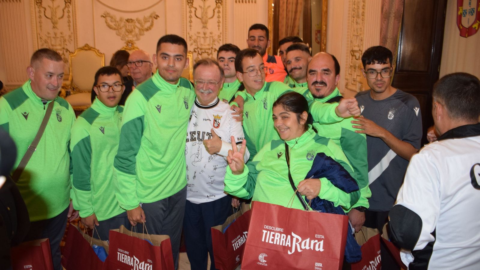 Vivas recibe al equipo Genuine de la AD Ceuta