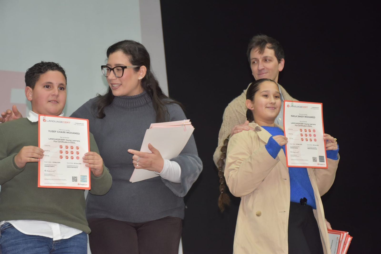 Las academias Art Factory y Big Ben entregan los certificados de inglés a su alumnado