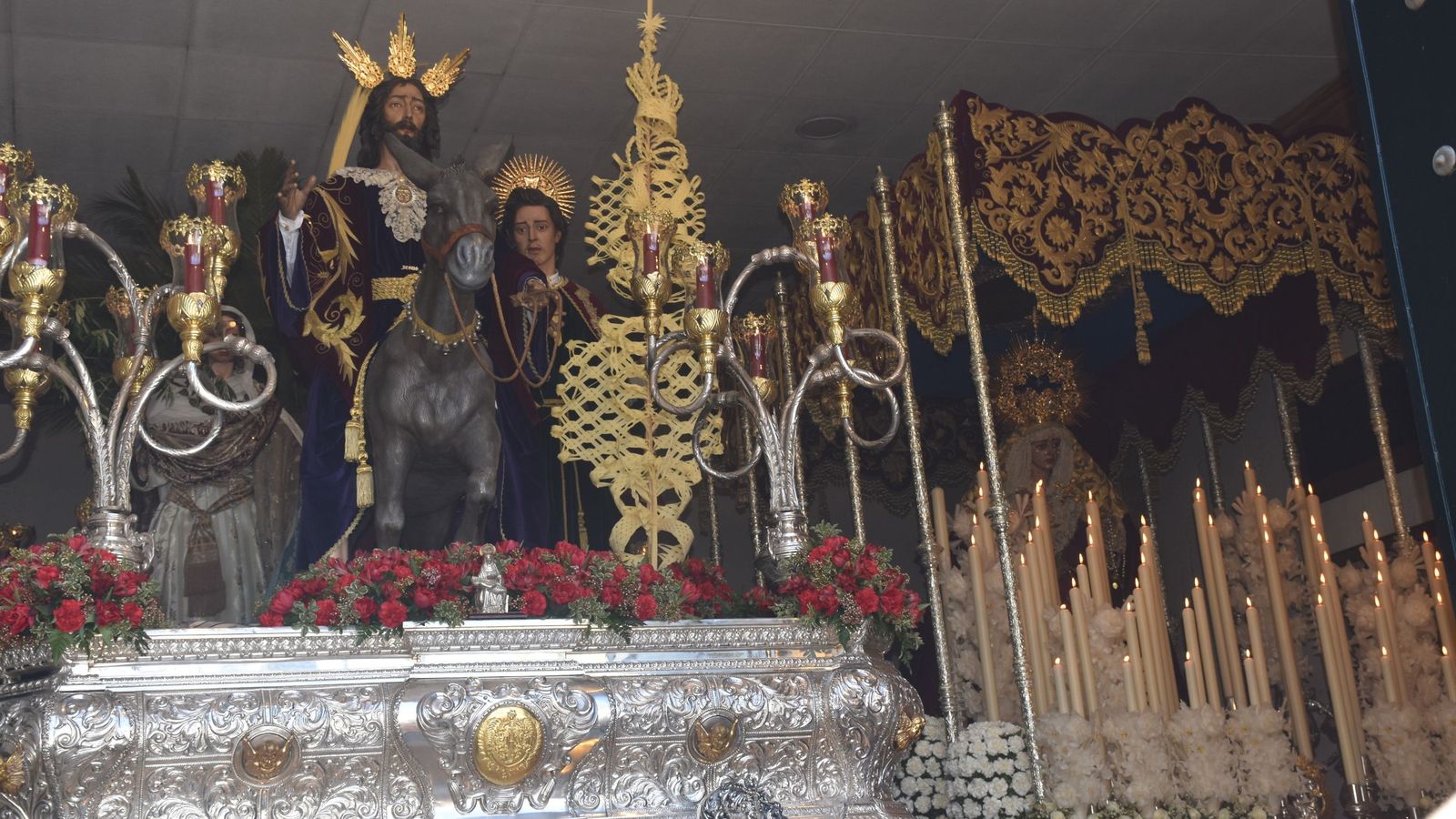 La Pollinica disfrutó este Domingo de Ramos de su Estación de Penitencia