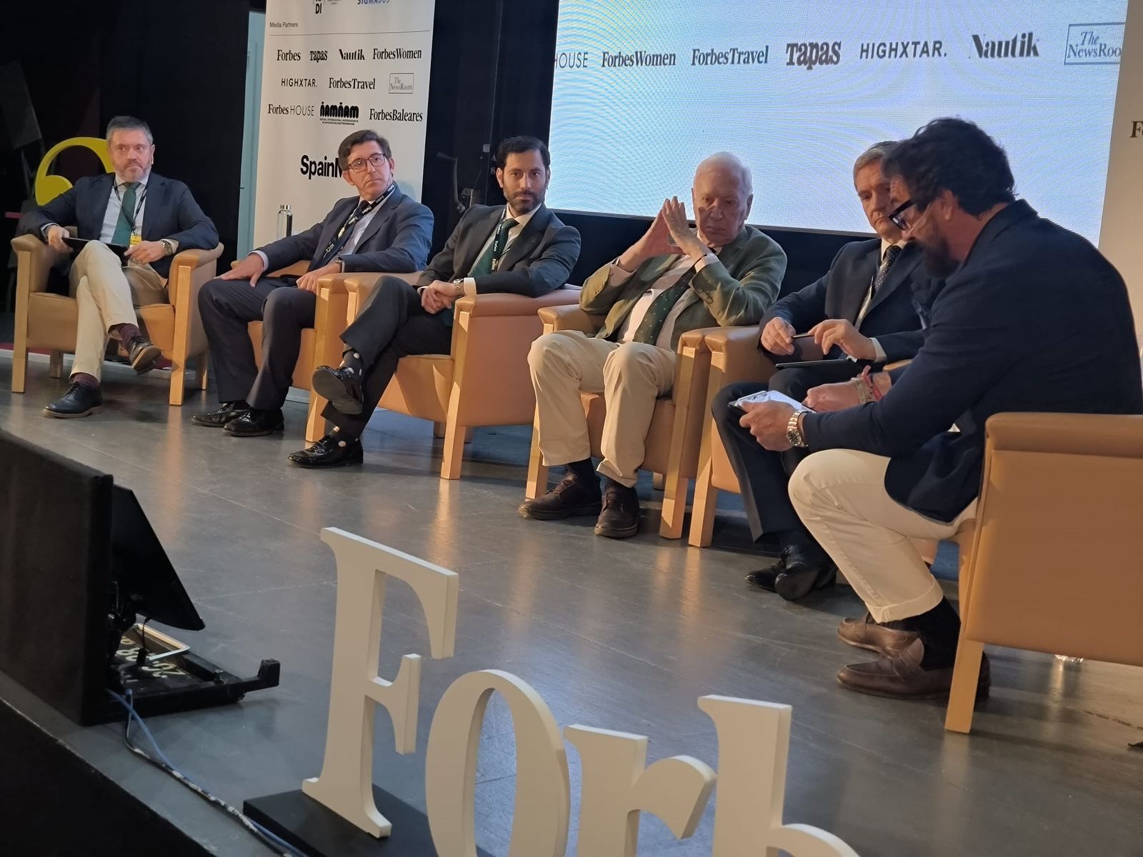 Debate sobre comercio, geopolítica y tecnología