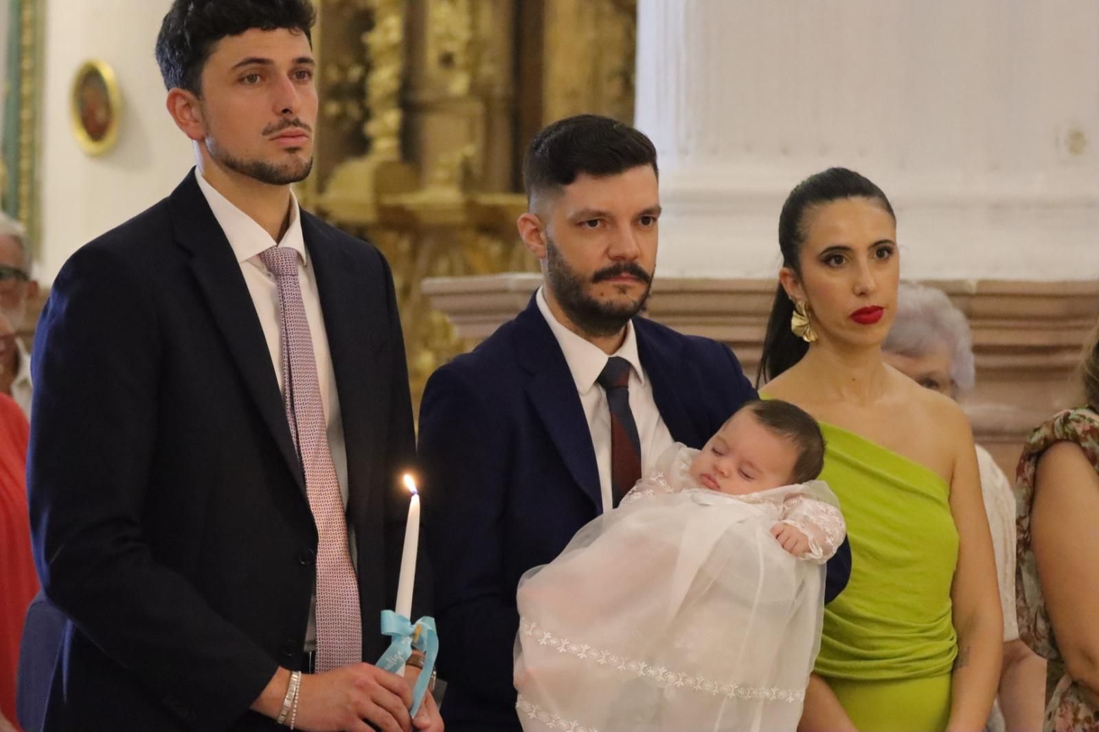 Gabriela, Manuel y Jimena reciben el Sacramento del Bautismo en el Santuario
