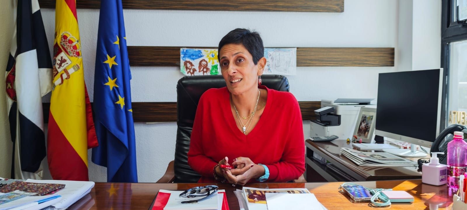 La consejera de Hacienda, Transición Económica y Transformación Digital, Kissy Chandiramani, anima a las jóvenes ceutíes a romper el techo de cristal.