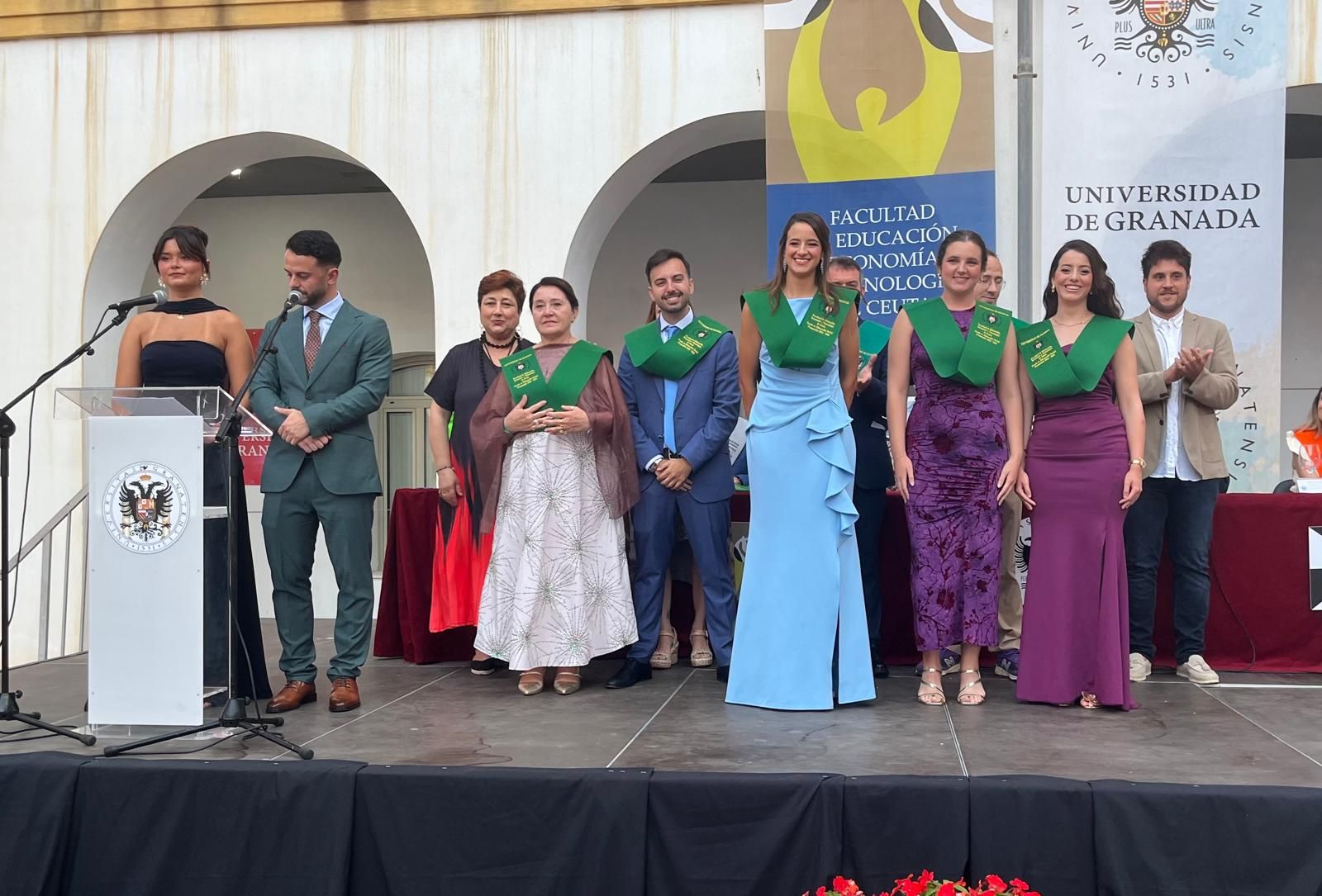 La Facultad de Educación, Economía y Tecnología celebra la graduación de su promoción 2022-2026