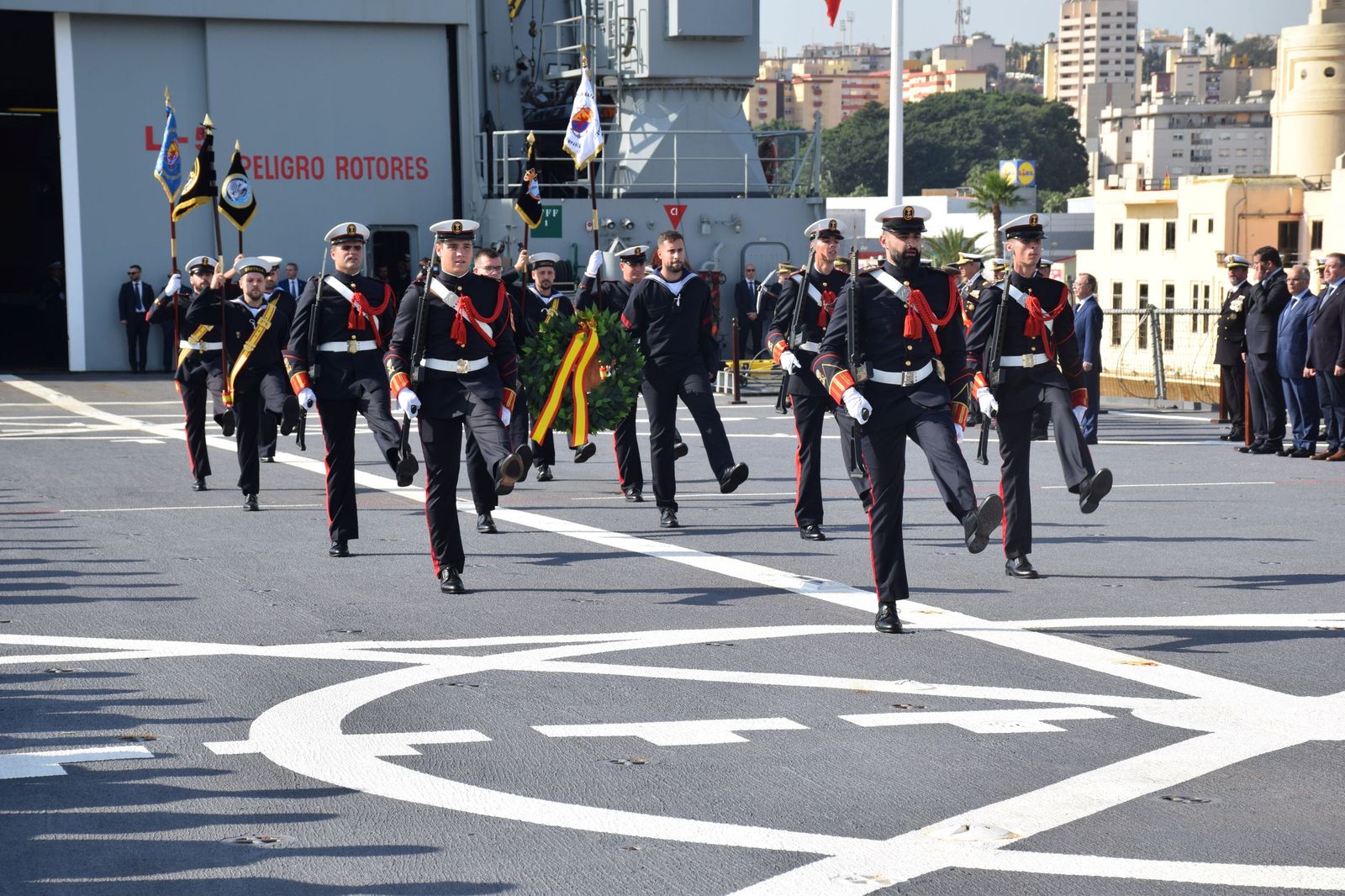 Emotiva jura de bandera a bordo del 'Castilla'