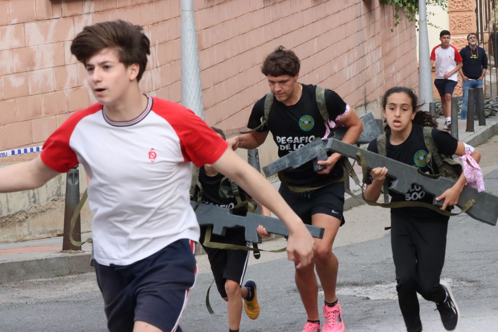 El ‘Desafío de los 300’ convierte Ceuta en una fiesta escolar de esfuerzo, compañerismo y superación