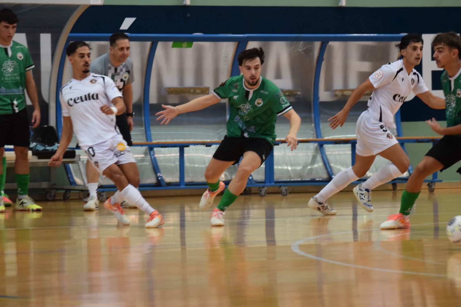 (4-0) El Imperio Ceuta sentencia en la segunda mitad