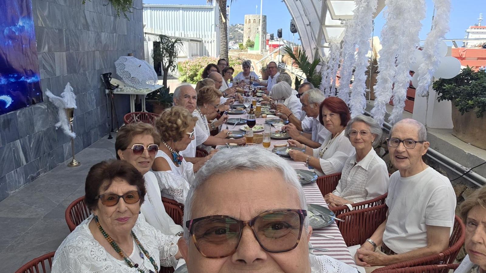 Asistentes a la fiesta