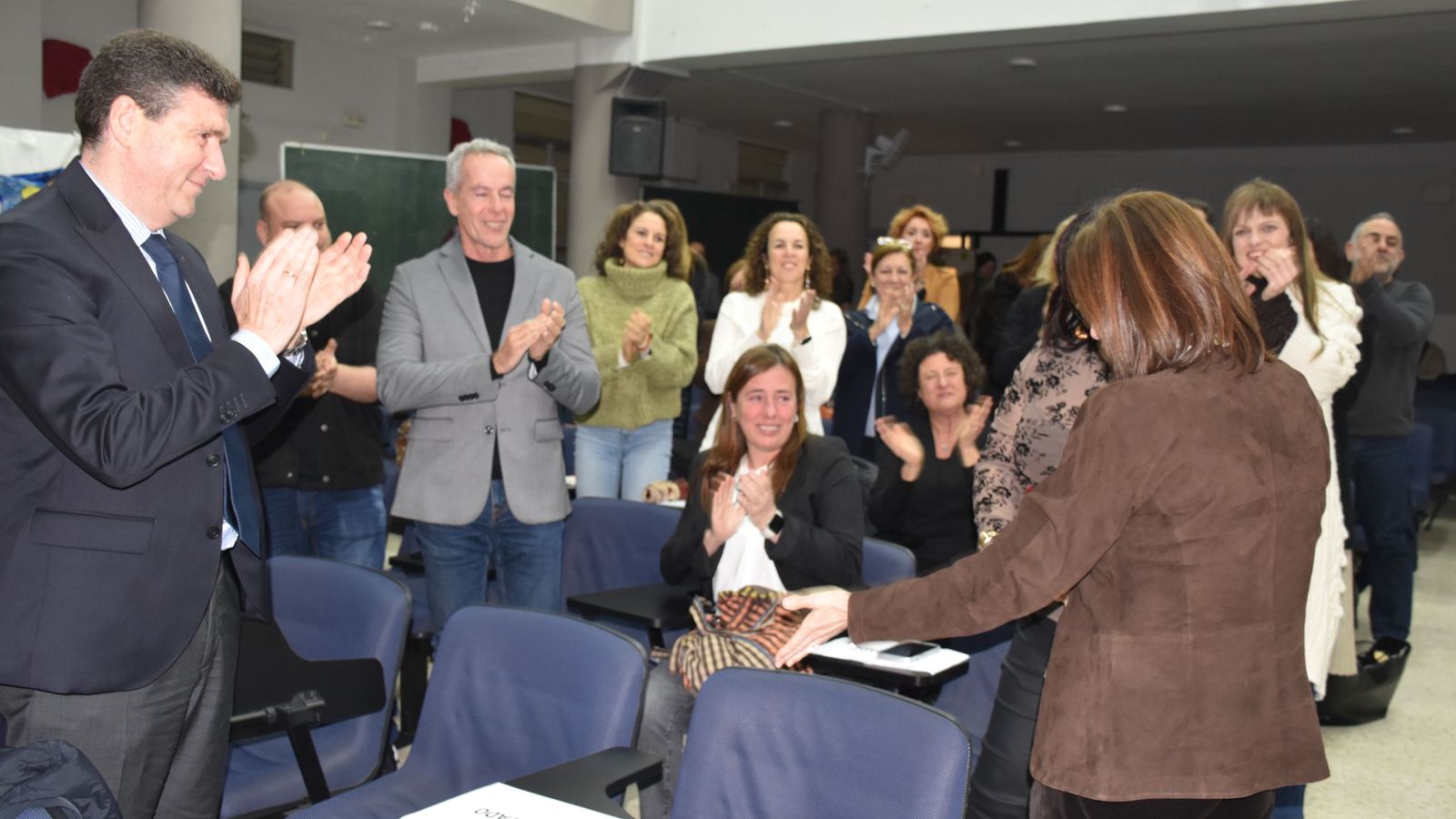 Gala 'Mujer Abyla' 2026, que homenajeó a la profesora y jefa de estudios Pilar Sanz