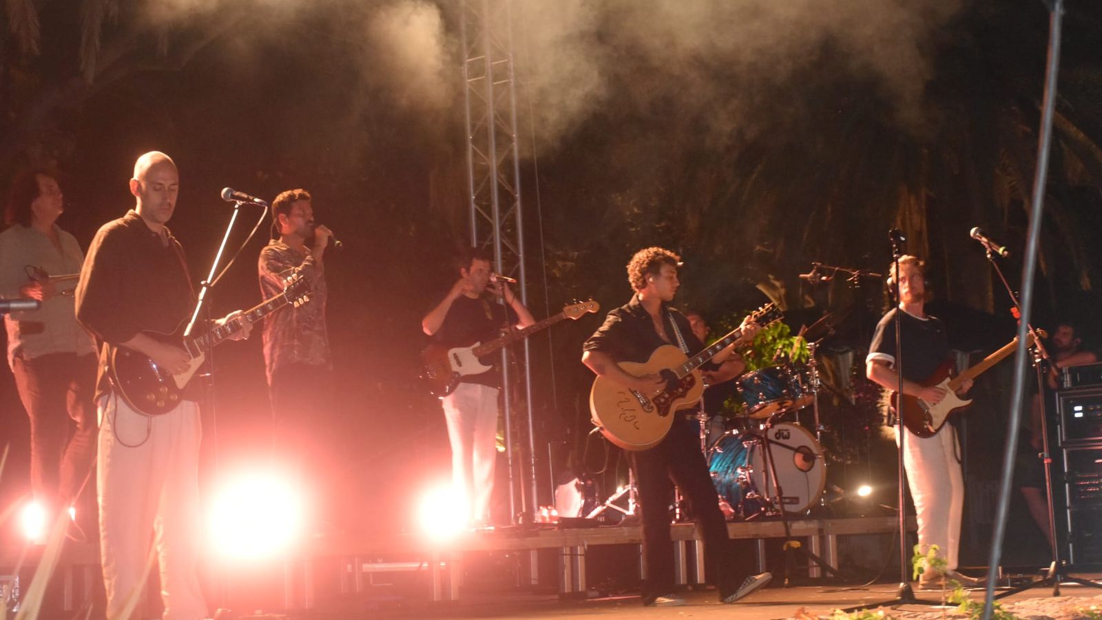 Taburete cierra con brillantez el Ceuta Music Park por este año