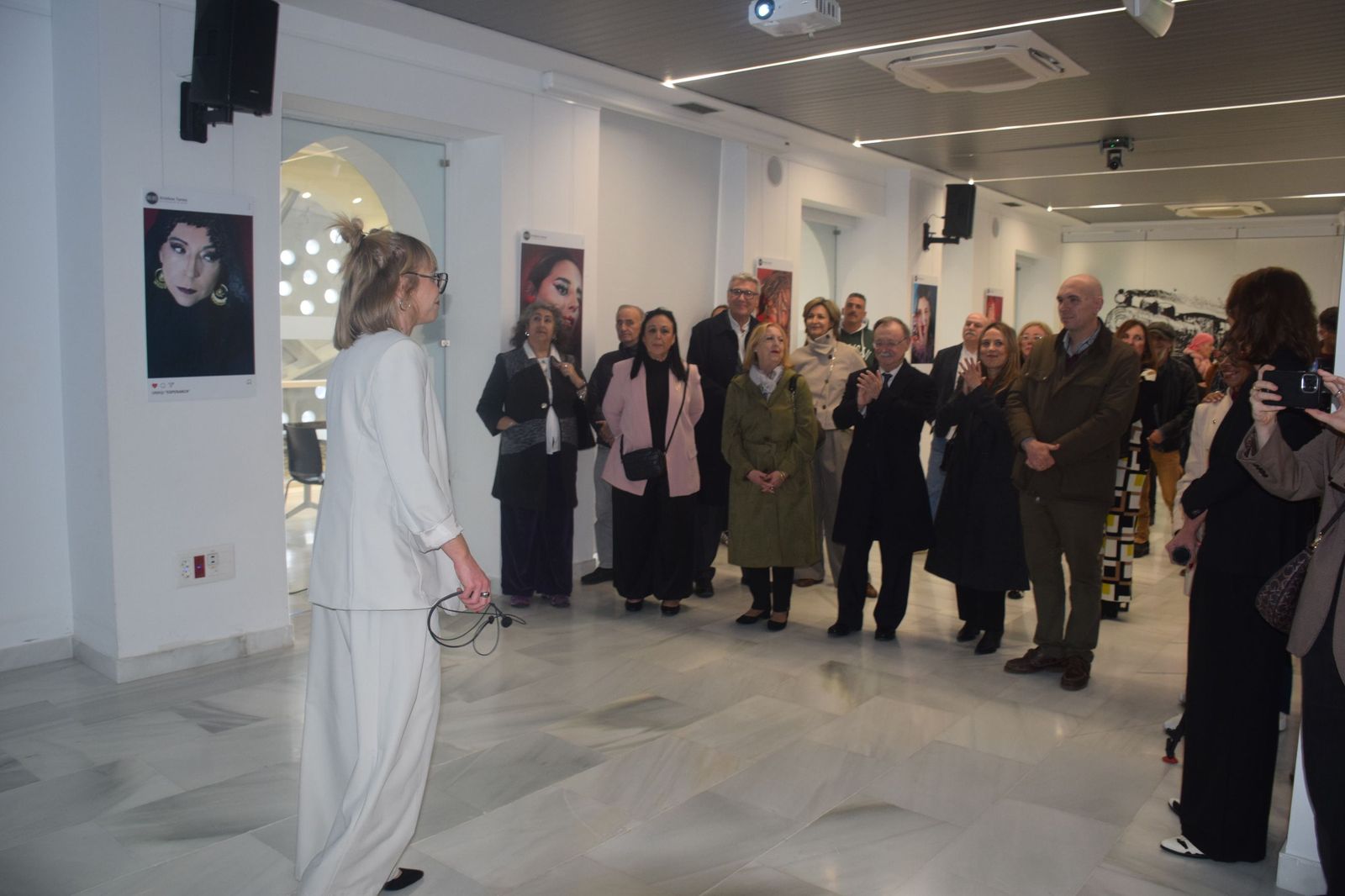 FOTOGALERÍA | La Fundación Premio Convivencia inaugura en Ceuta la muestra “Unik@”