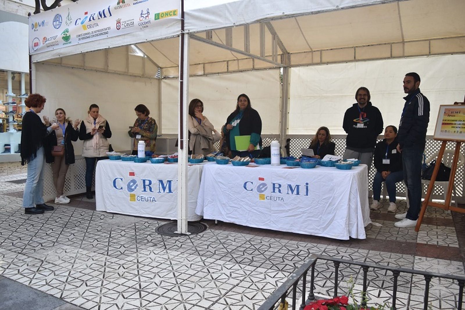 Imagen de archivo de un stand instalado por CERMI/ FOTO: E.P.