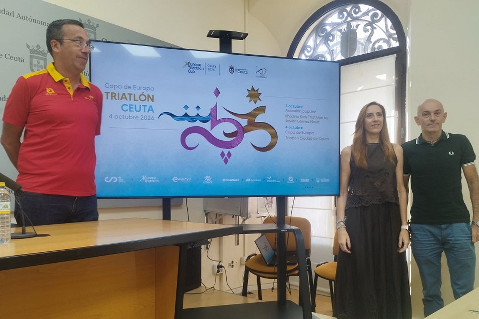 Rueda de prensa de la 'Copà de Europa' de Triatlón