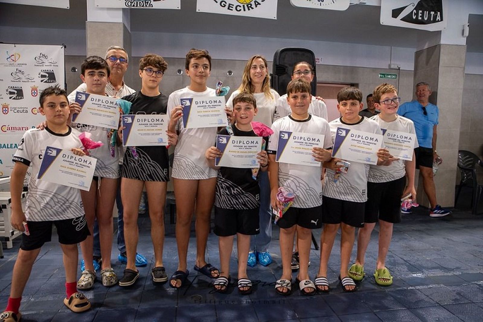 7352_9cdd3f4d-9b38-417c-8dd2-934181db83ff