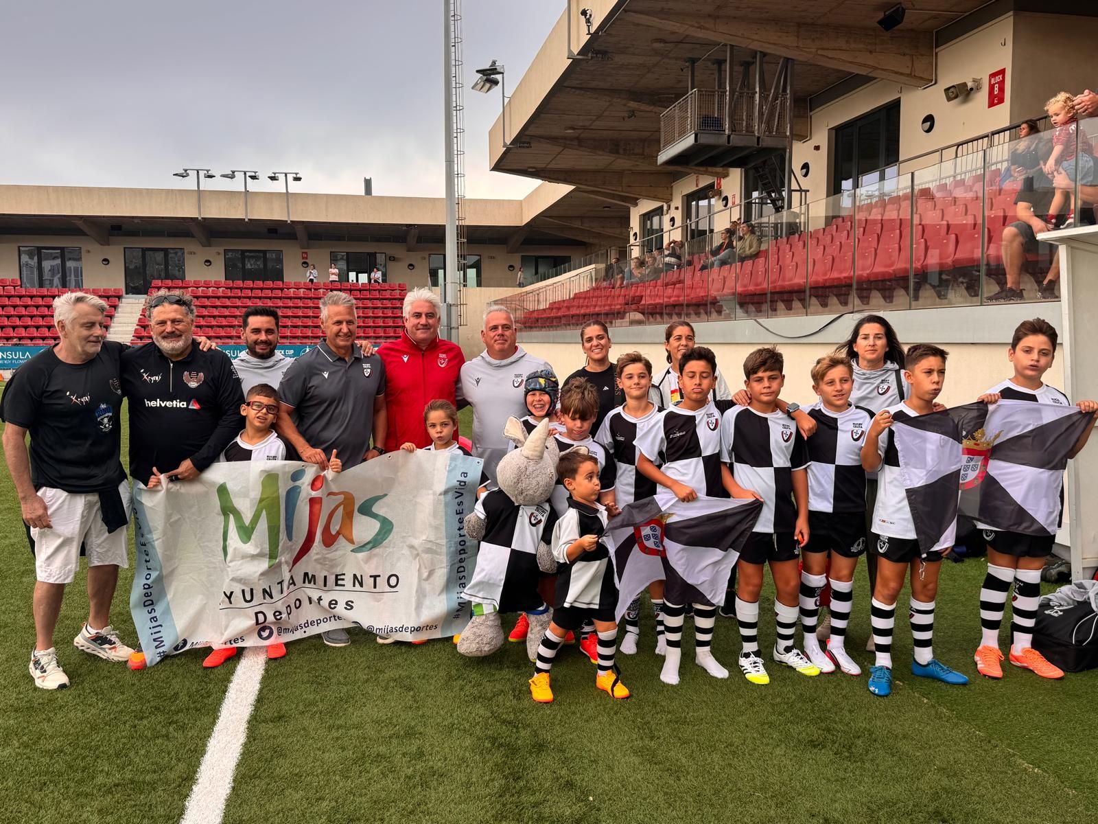 Equipo de la Escuela de Rugby de Ceuta