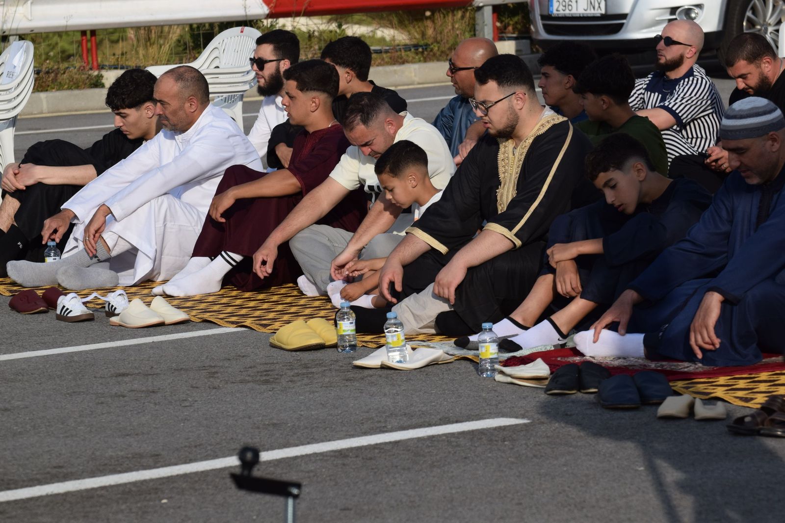 Los musulmanes de Ceuta abrazan la tradicional Musal-la que marca el inicio del Eid al Adha