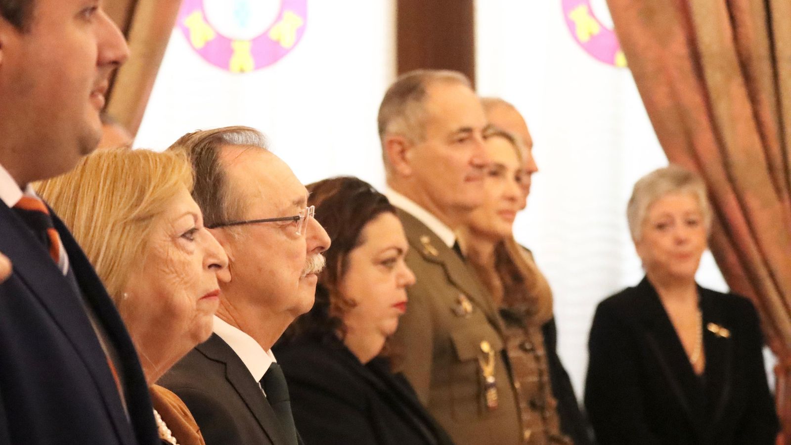 Autoridades en el acto institucional por el Día de la Constitución celebrado en Ceuta