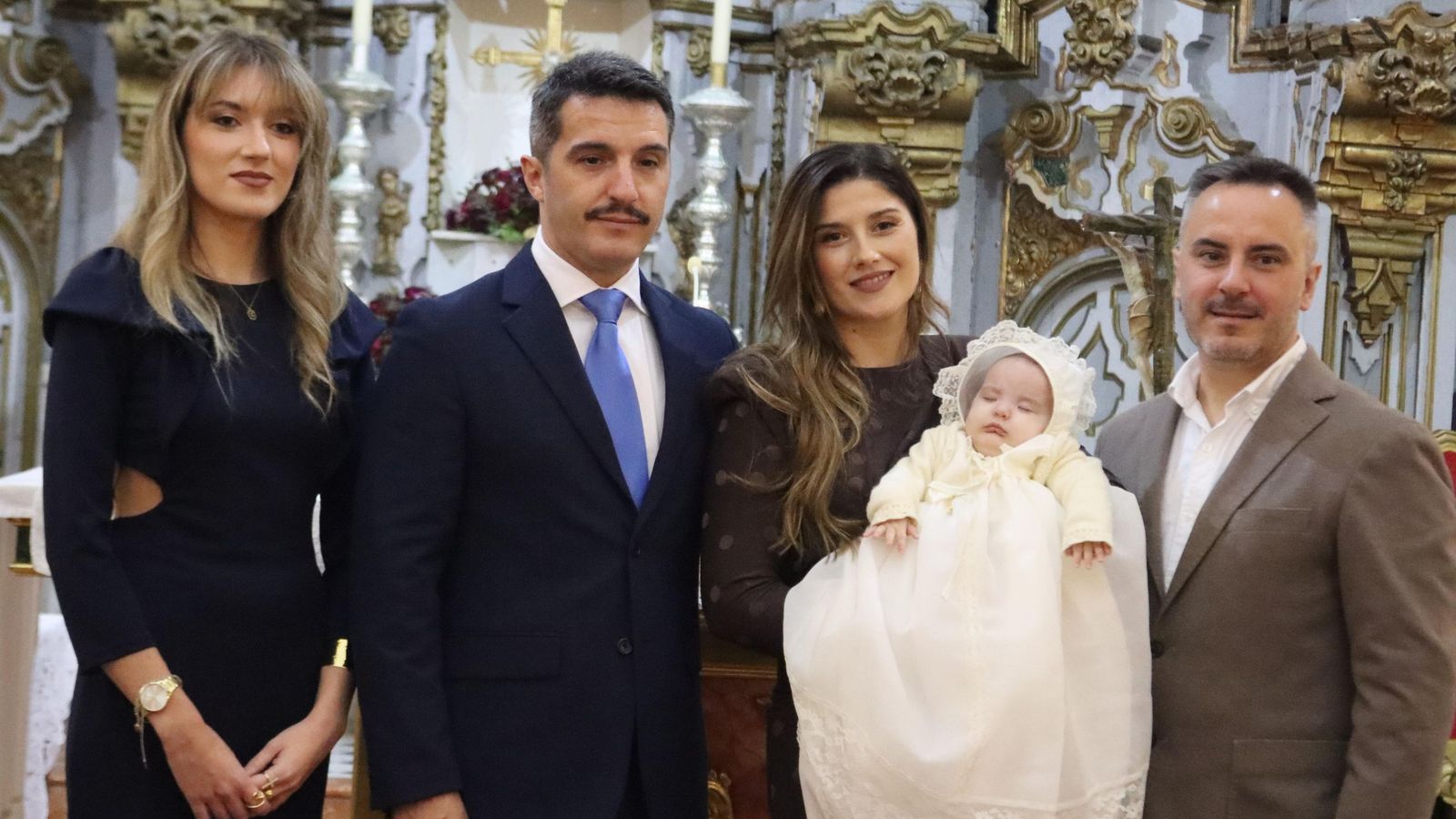 Mañana de bautizos en la parroquia de Nuestra Señora de Los Remedios
