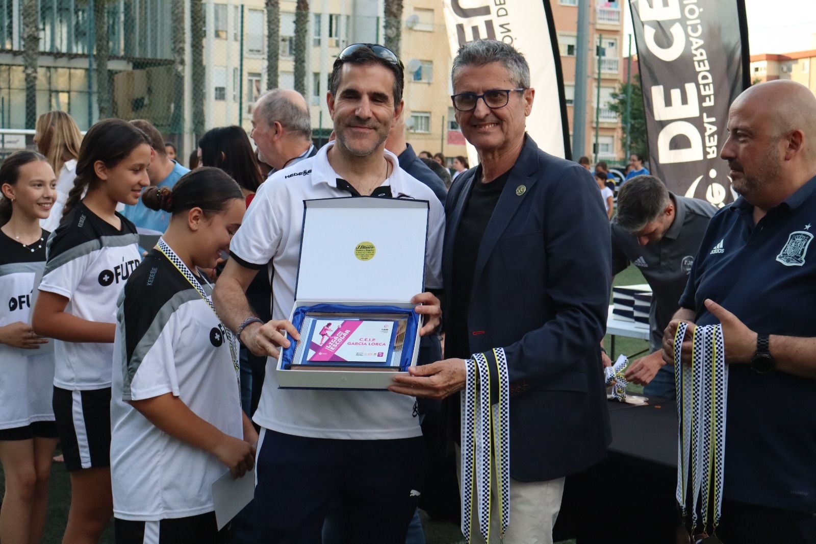 Entrega de trofeos de la Liga Escolar Femenina