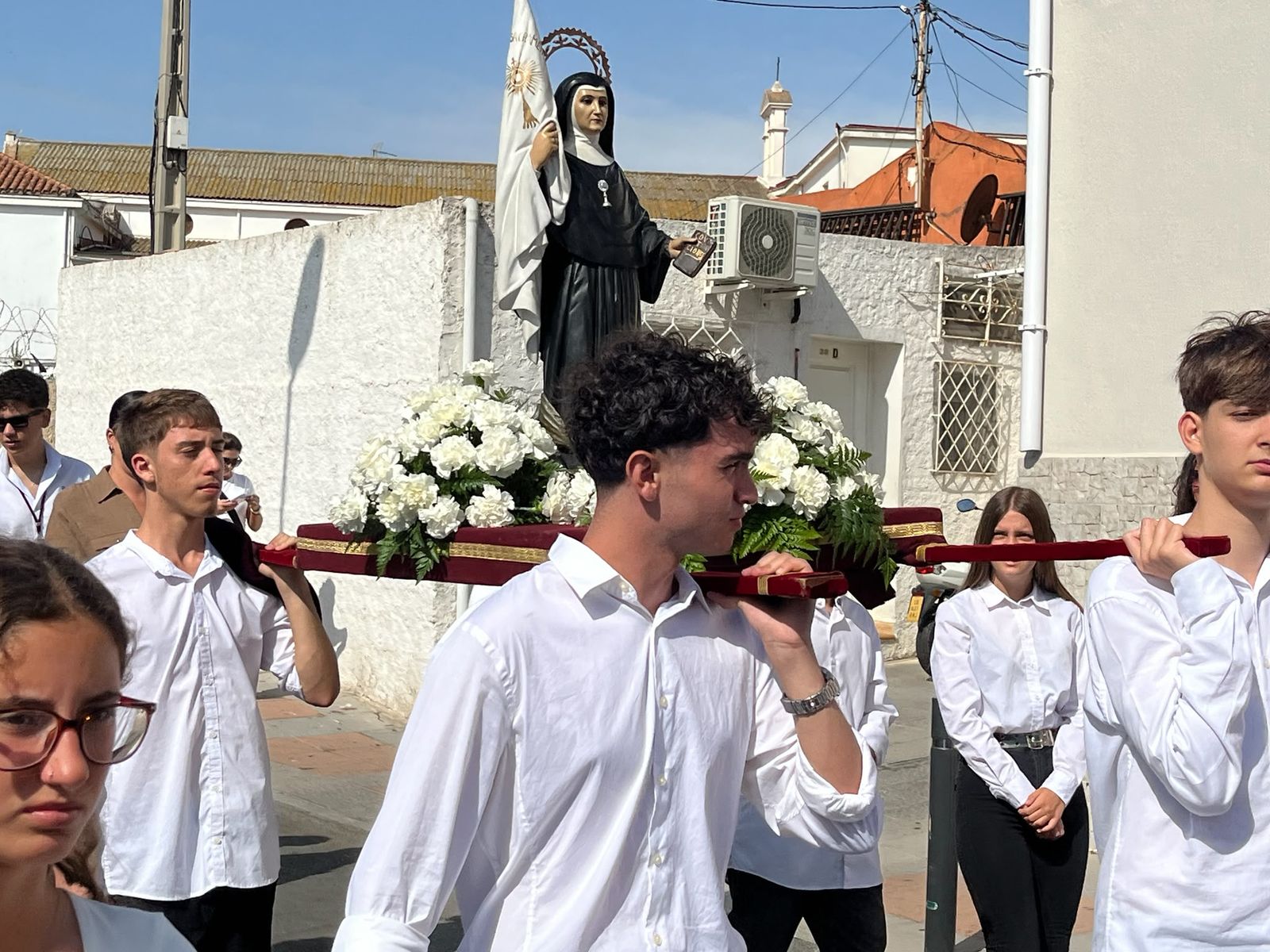 La gran fiesta de Santa María Micaela reúne a familias, alumnos y profesores en una jornada inolvidable