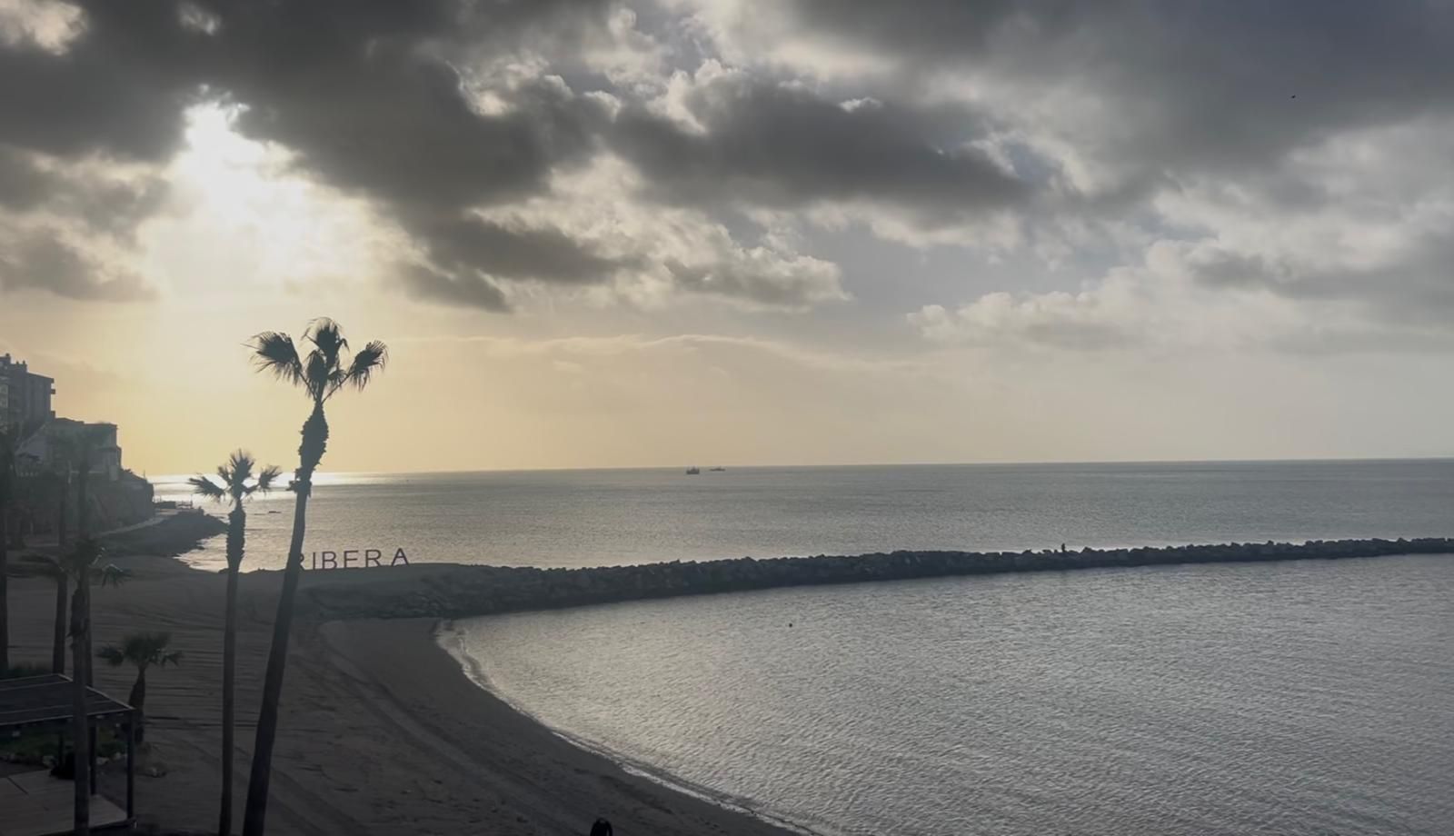Paisaje de la playa de La Ribera en la mañana del sábado 31 de enero