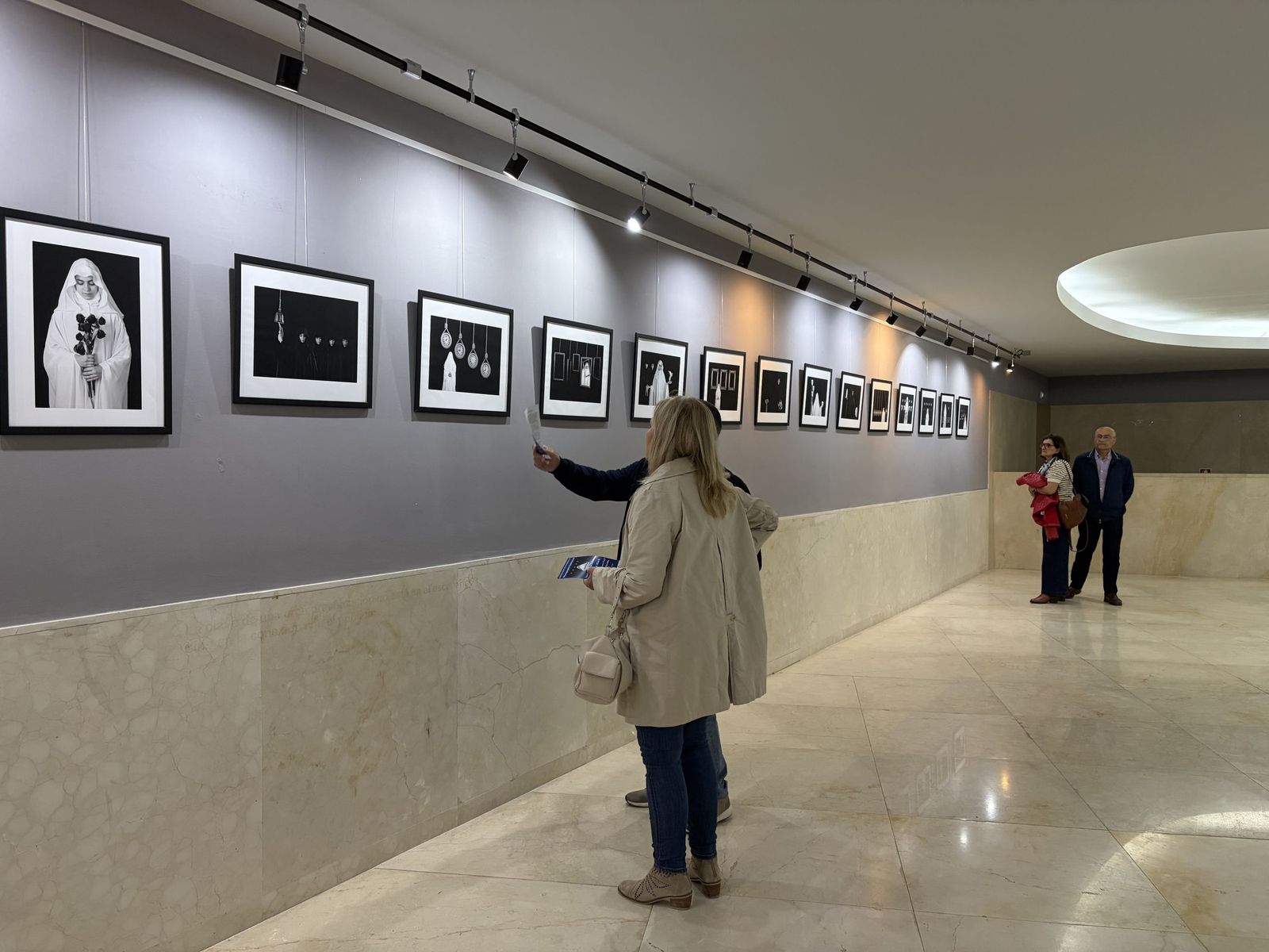El Centro de Exposiciones FIAP inaugura la muestra ‘Inicio de una historia’, de Nasser Haiji Malek