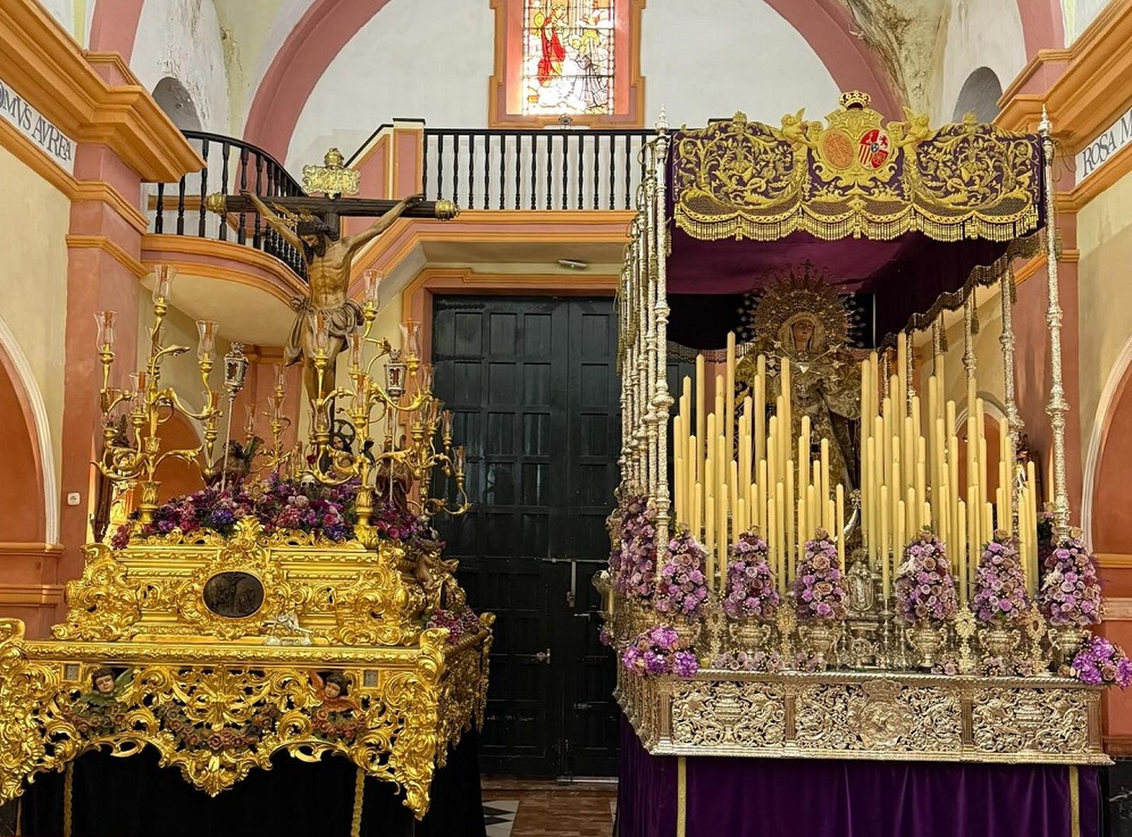 Los Remedios y el Cristo de la Buena Muerte ya preparados para su Estación de Penitencia este Viernes Santo