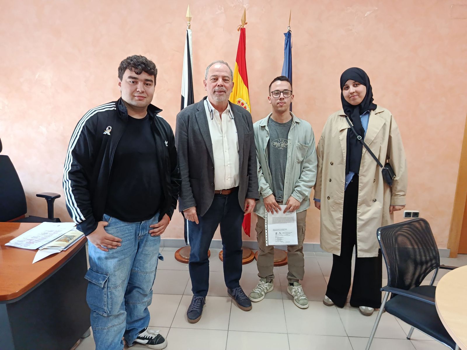 Reunión del movimiento estudiantil con el director provincial de Educación, Cristóbal Guzmán