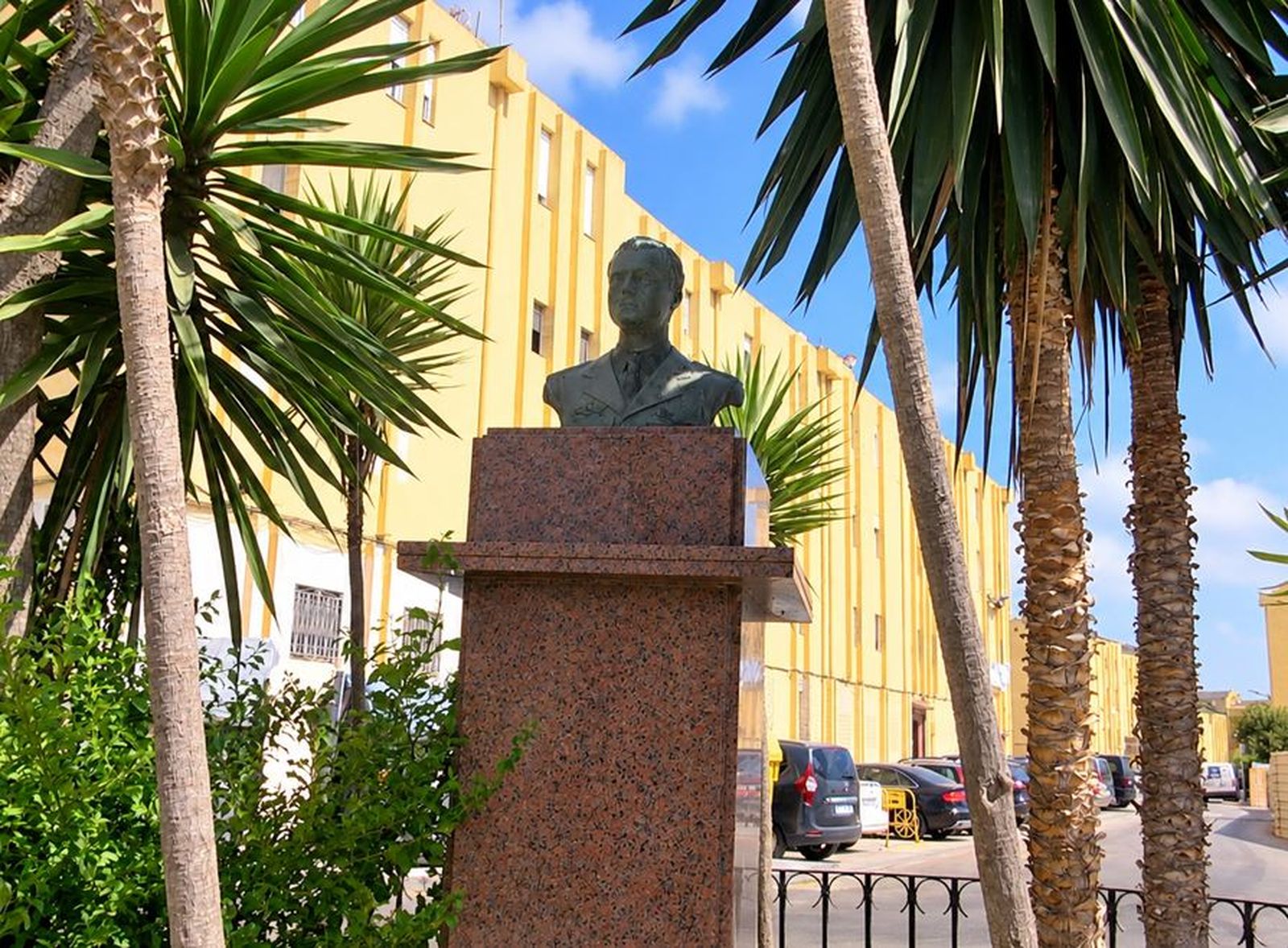 Busto Juan Carlos I