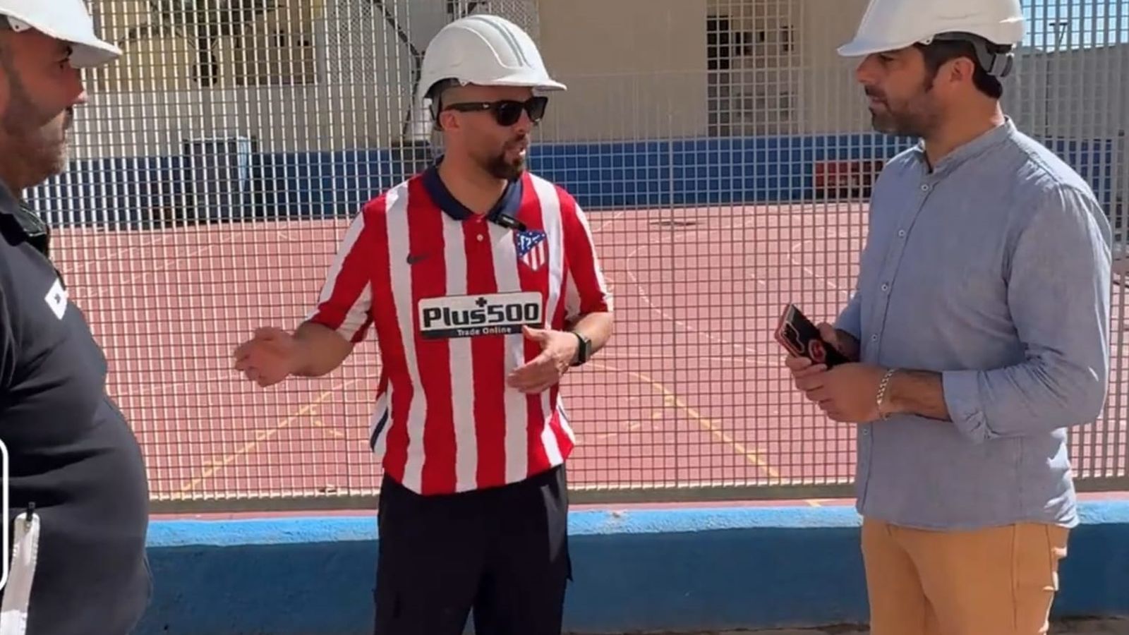 El presidente de la Fase 2 del polígono, Dris Ahmed, explica la importancia del proyecto