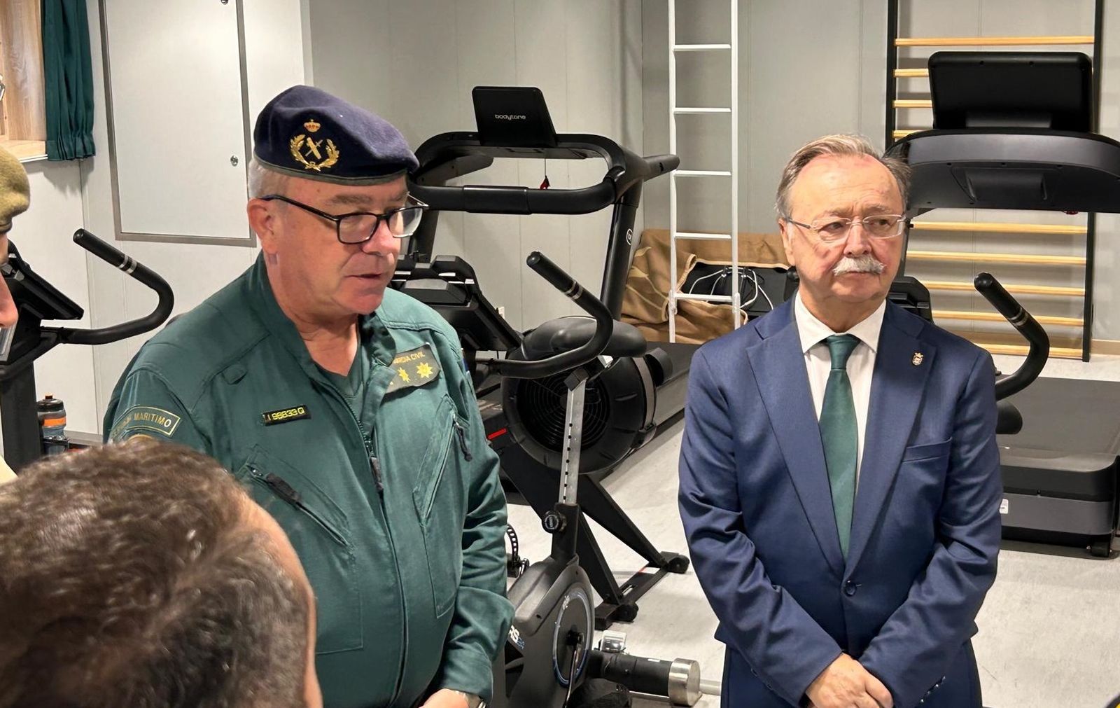 La Guardia Civil muestra sus medios a los escolares